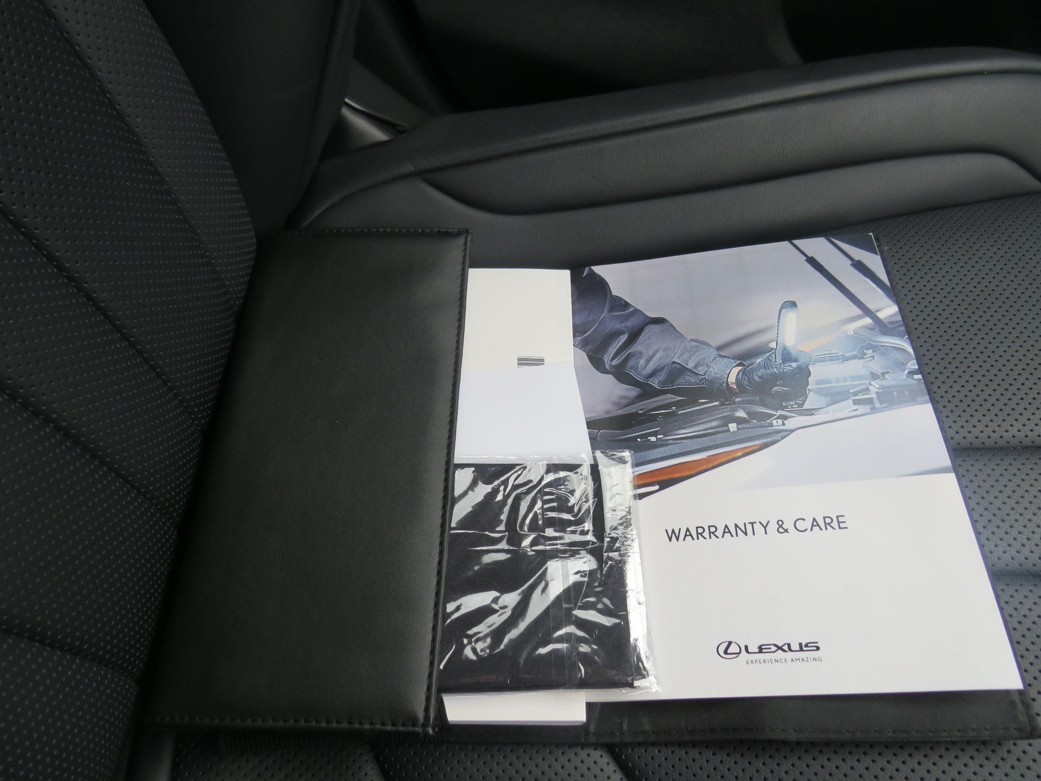 Lexus NX Image 22
