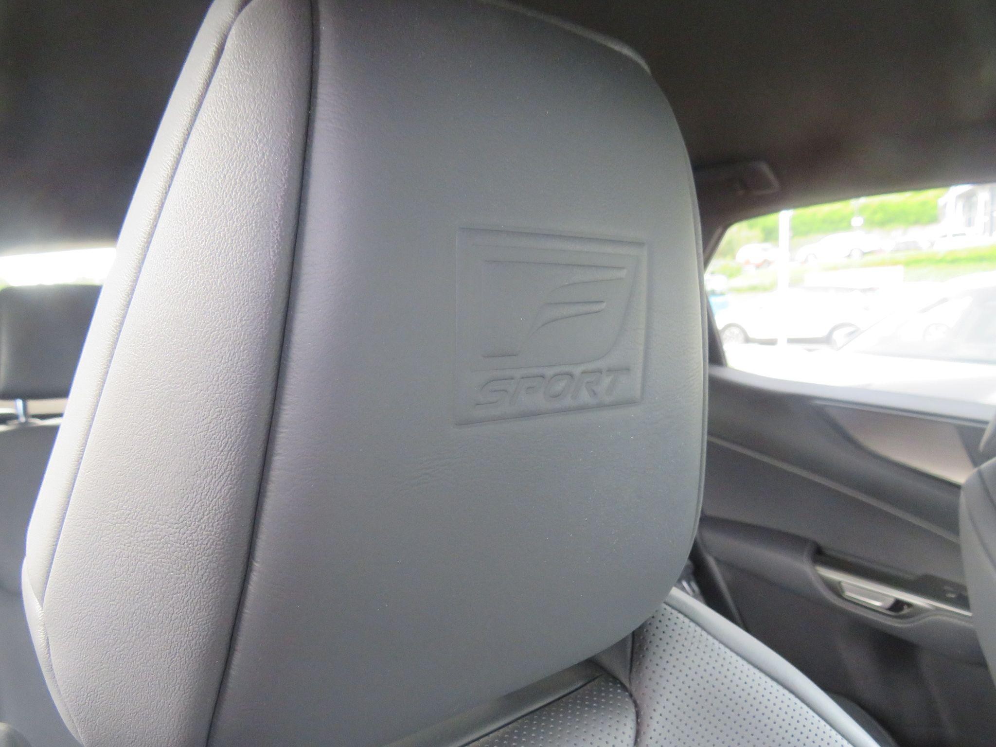 Lexus NX Image 29