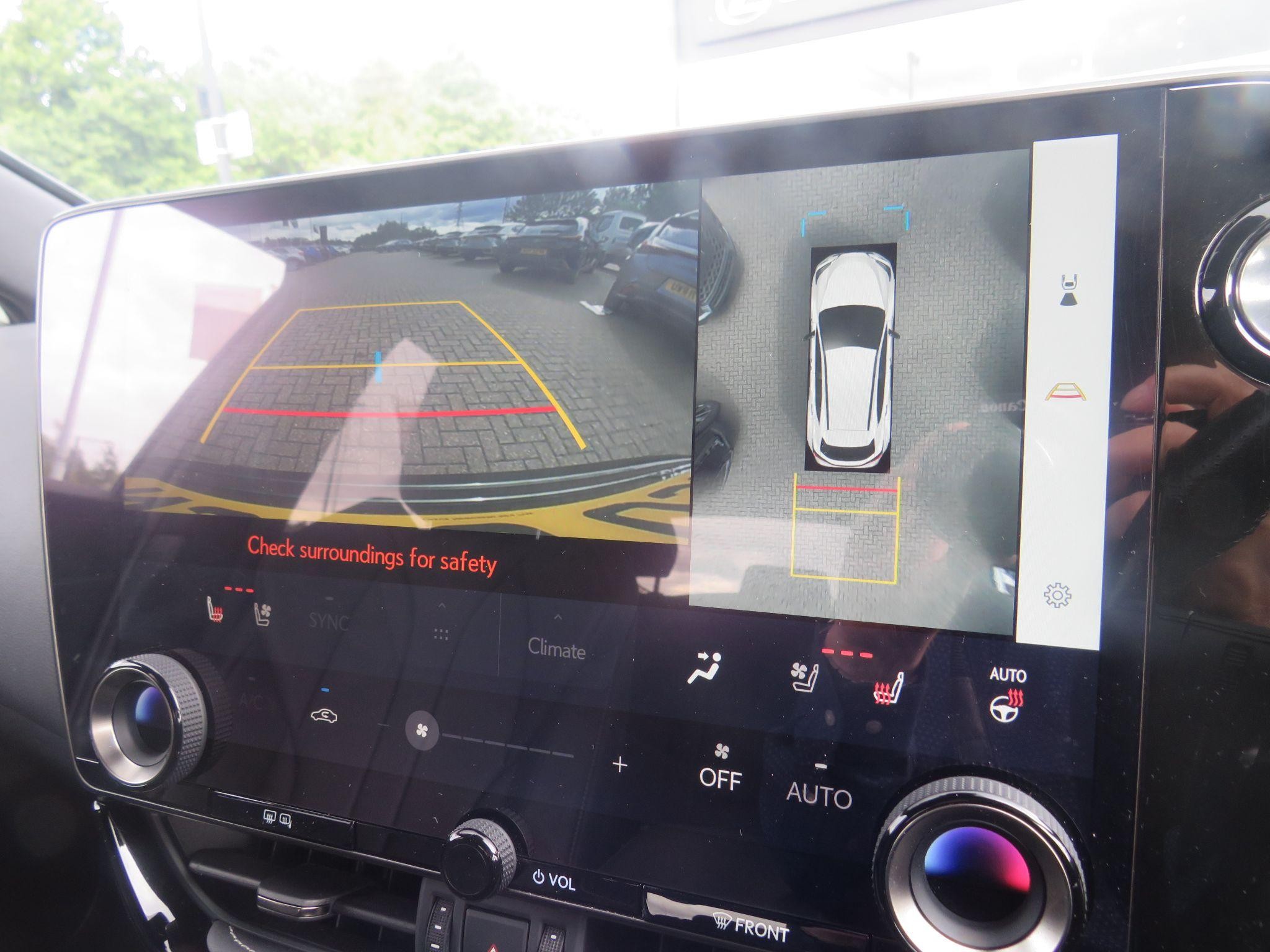 Lexus NX Image 37