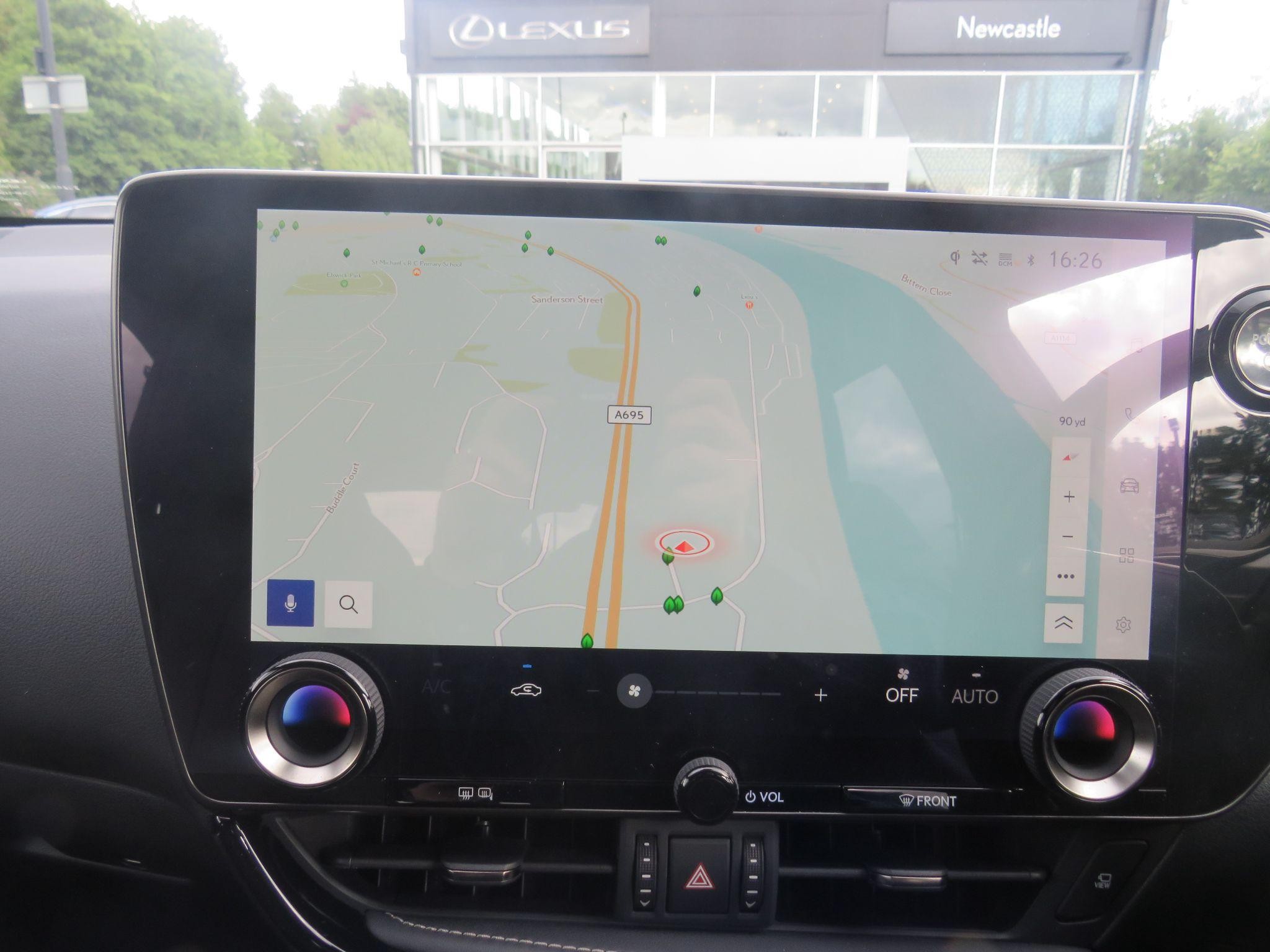 Lexus NX Image 38