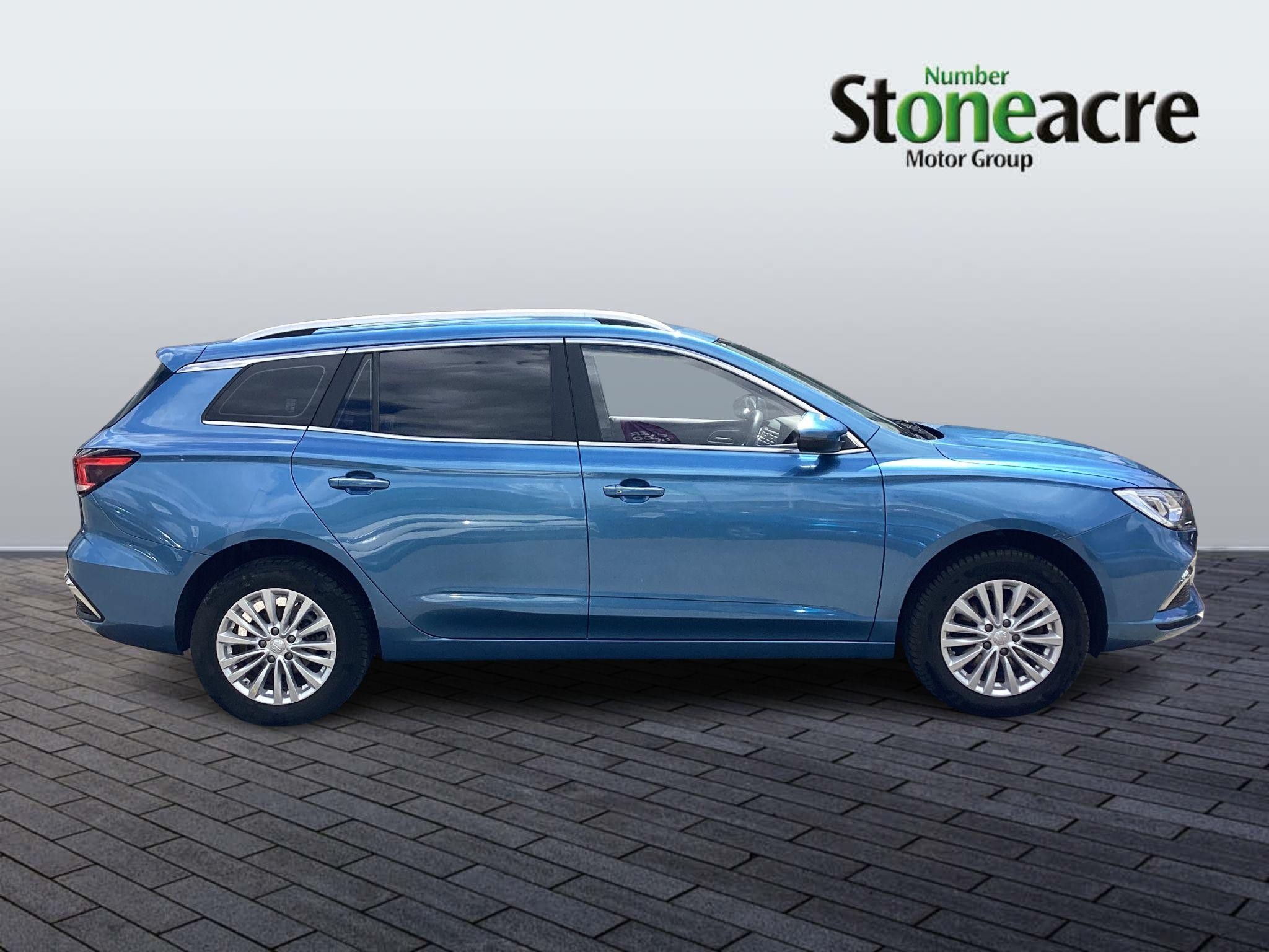 MG5 EV Image 2