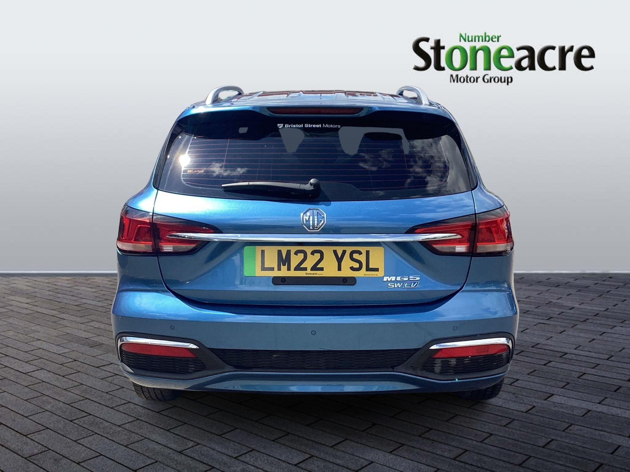 MG5 EV Image 4