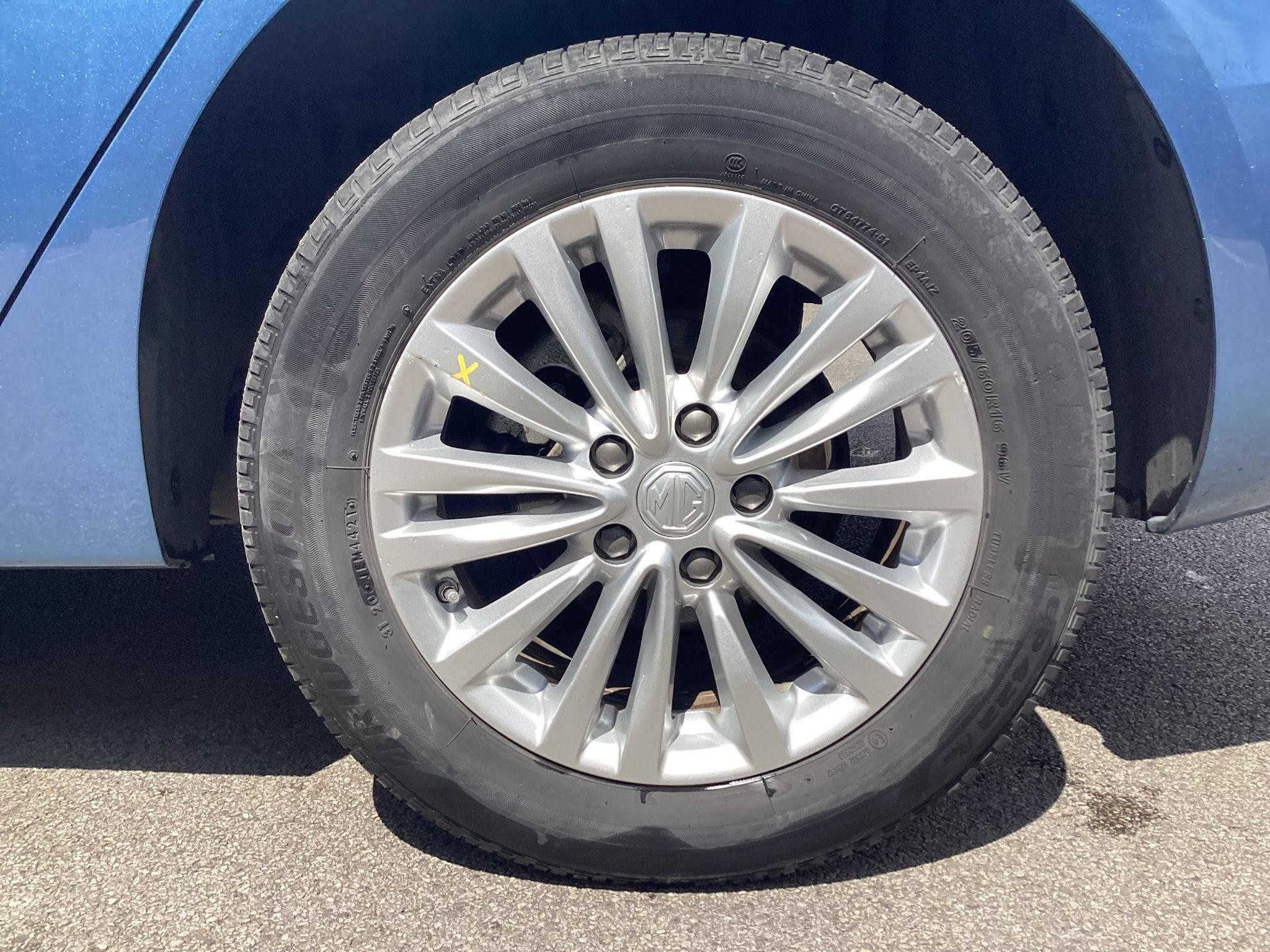 MG5 EV Image 8