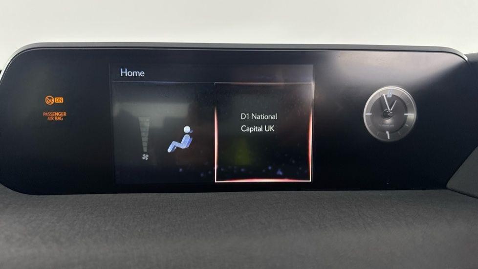 Lexus UX Image 15