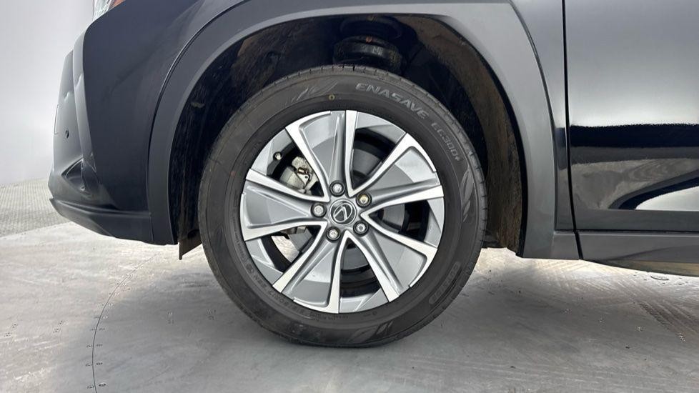 Lexus UX Image 20
