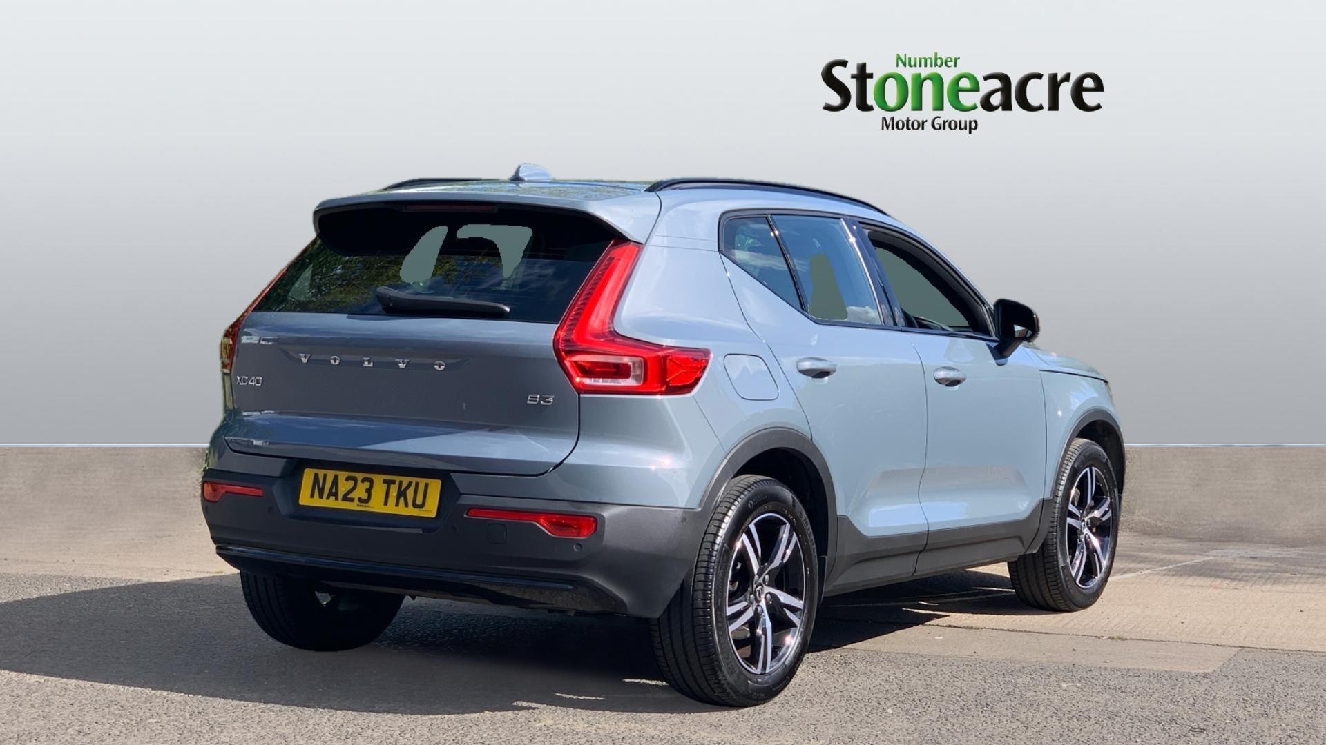 Volvo XC40 Image 2