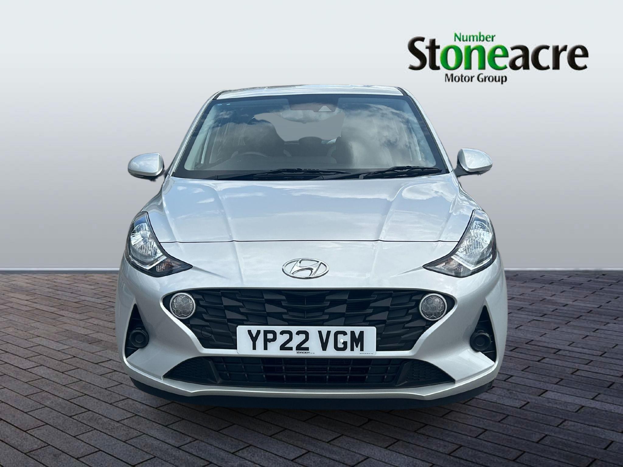 Hyundai i10 Image 2
