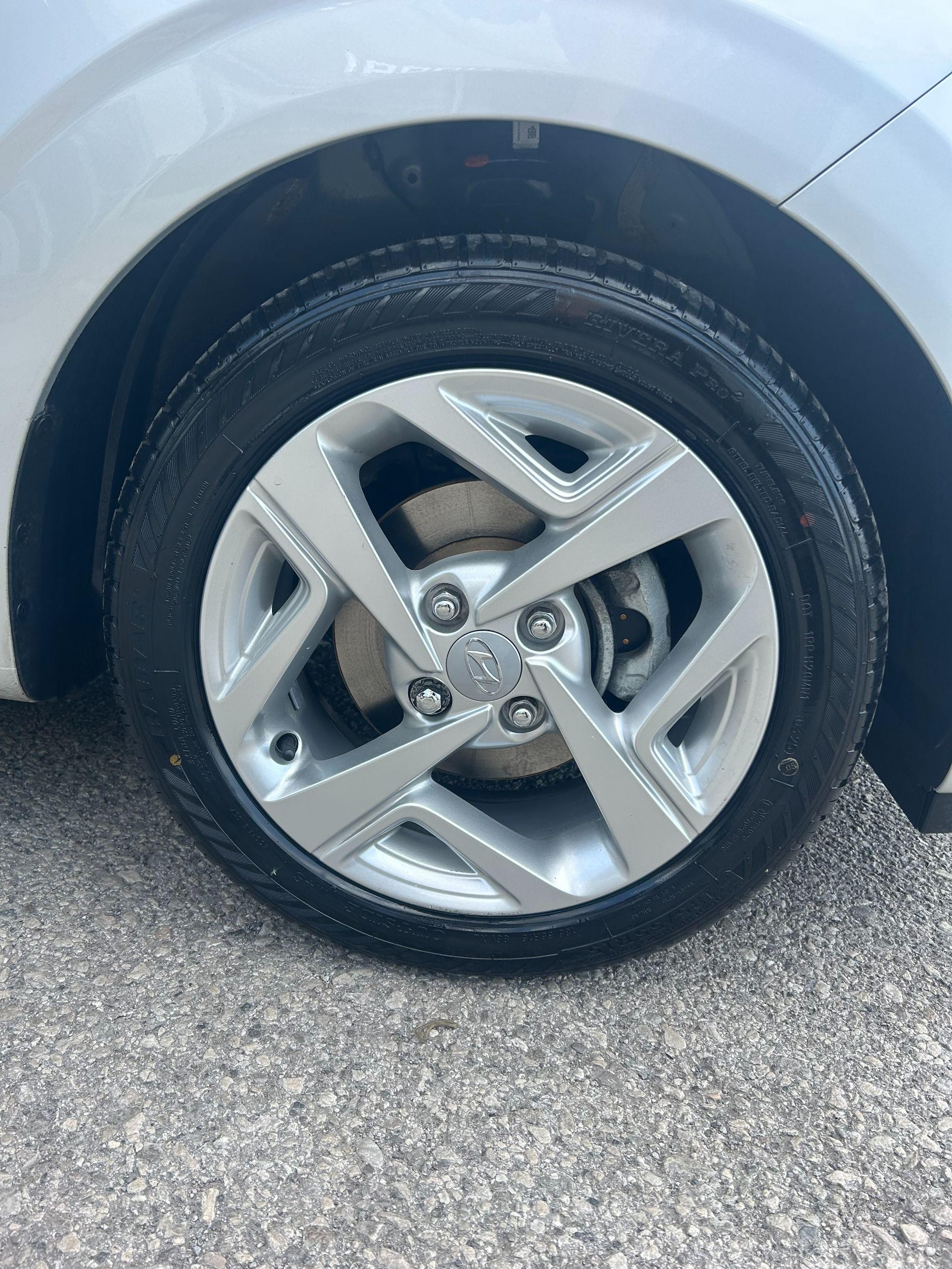Hyundai i10 Image 9