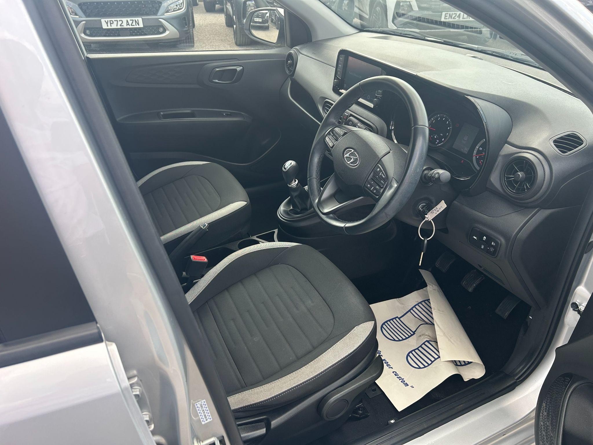 Hyundai i10 Image 11