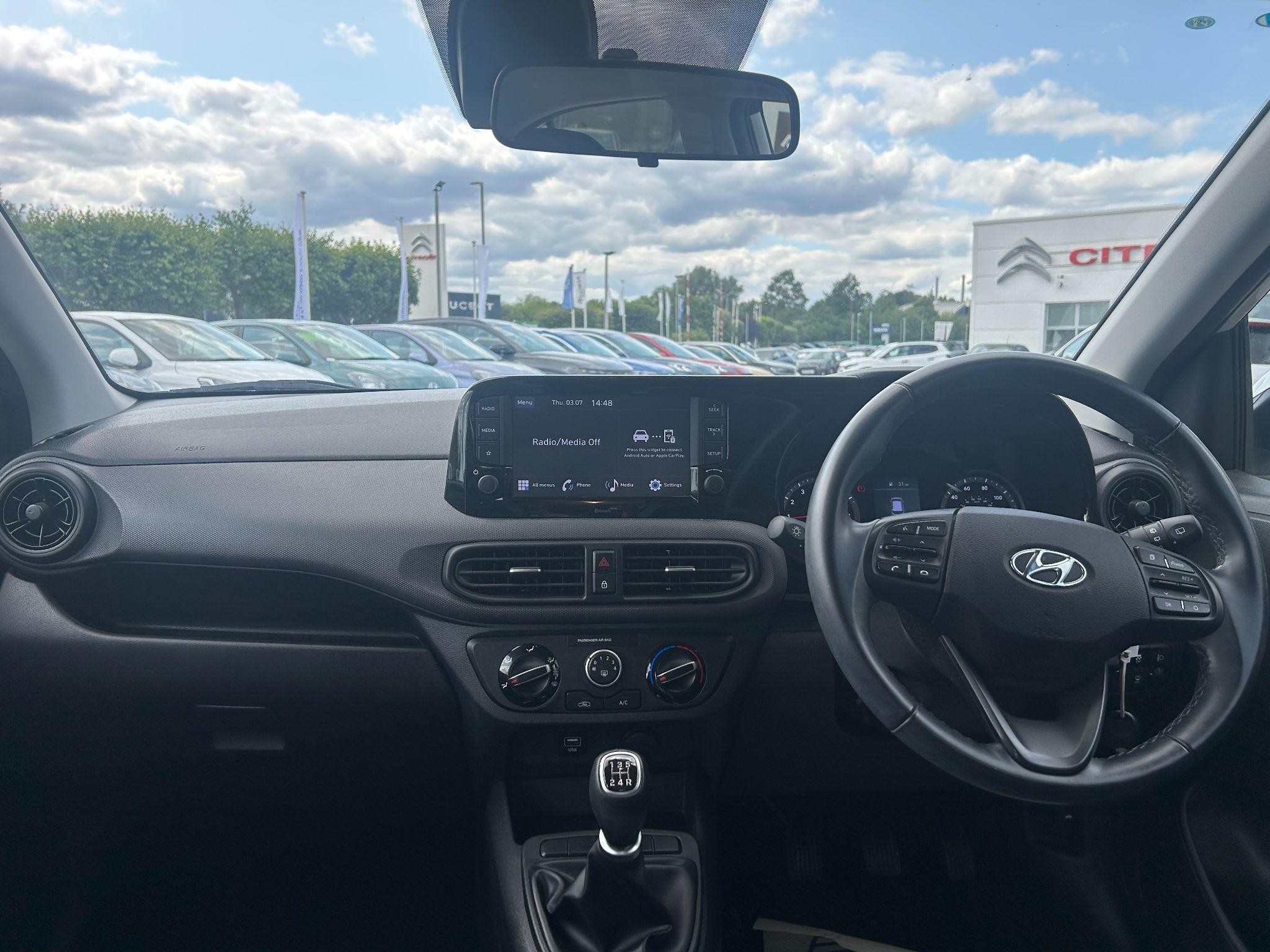 Hyundai i10 Image 13