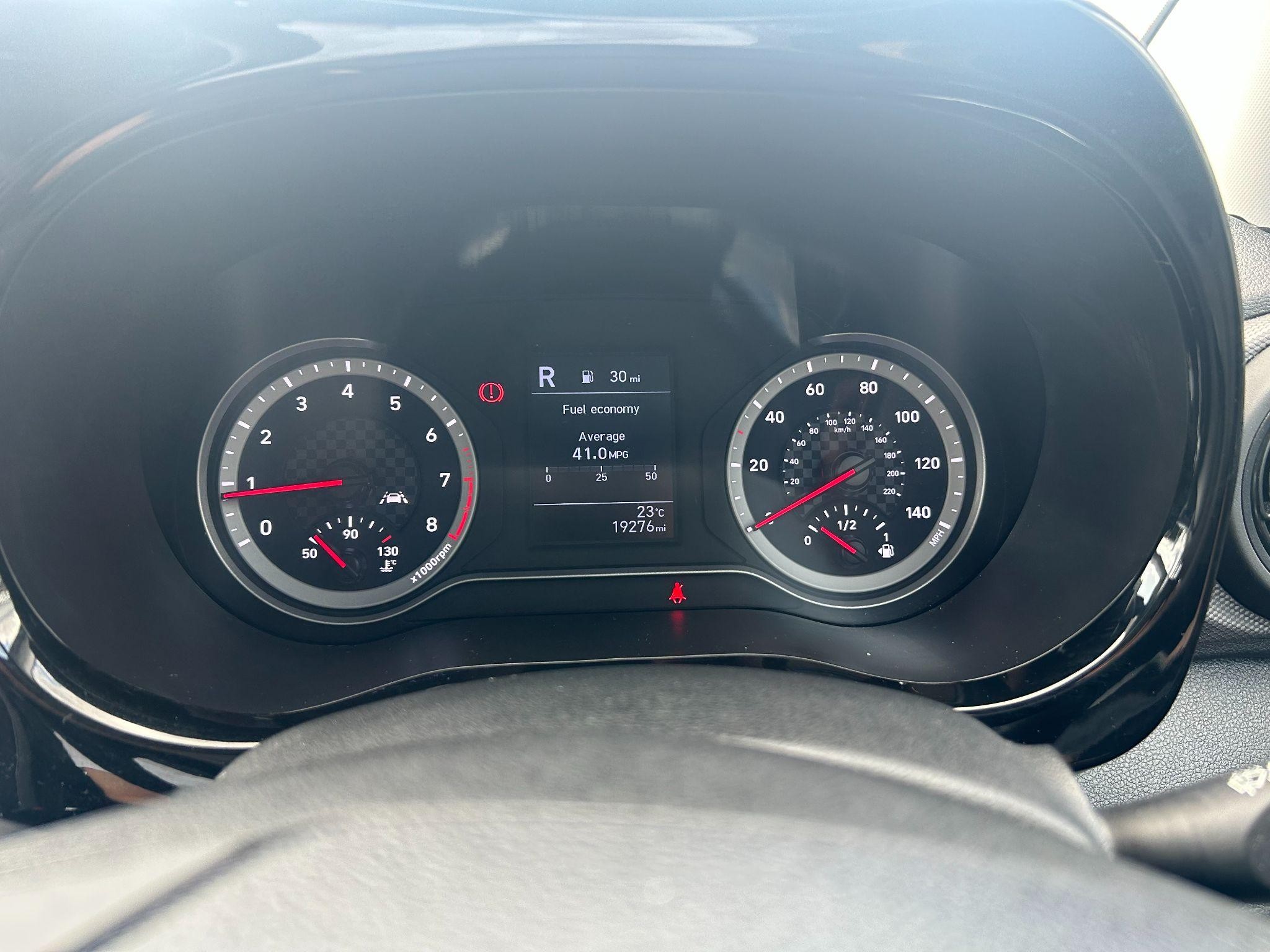 Hyundai i10 Image 16