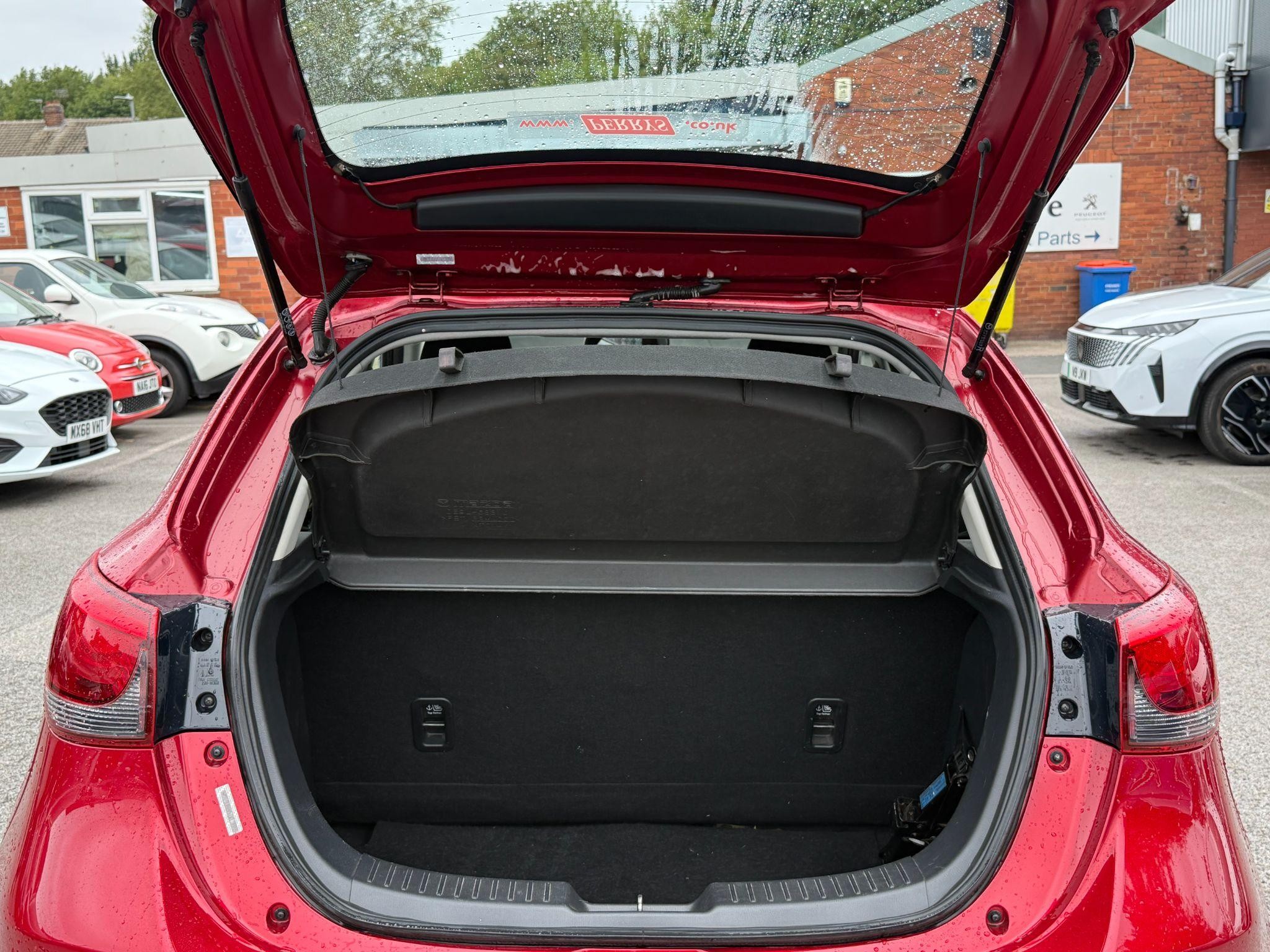 Mazda2 Image 10