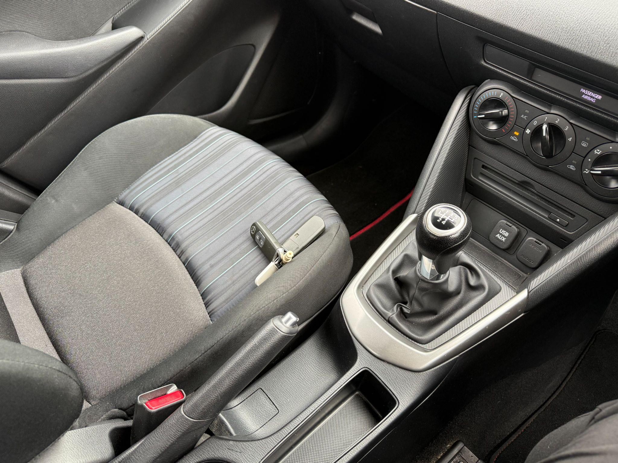 Mazda2 Image 21