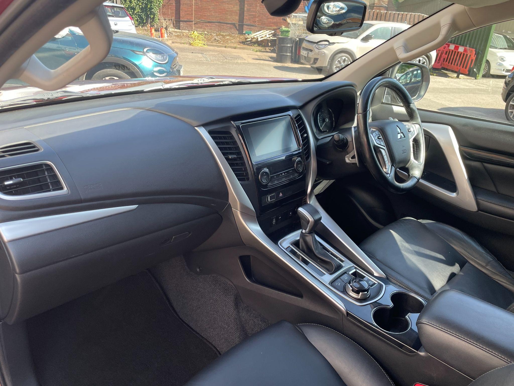 Mitsubishi Shogun Sport Image 12