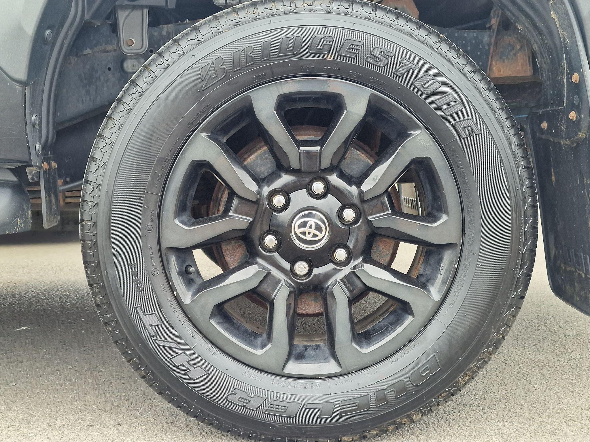 Toyota Hilux Image 20