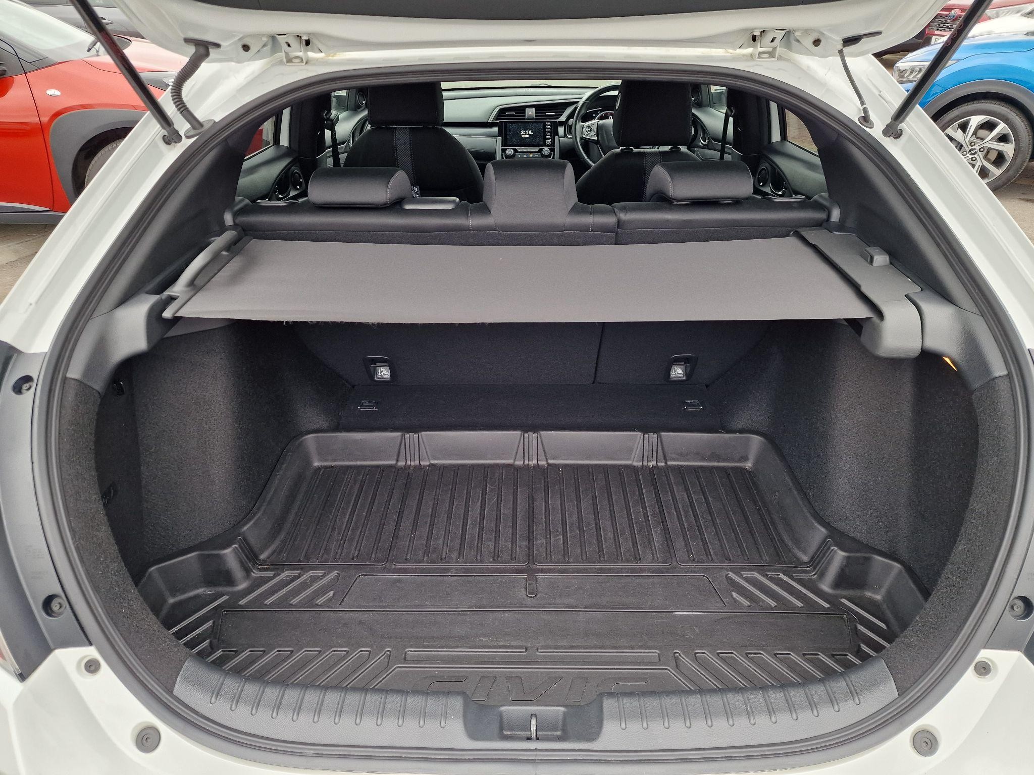 Honda Civic Image 14