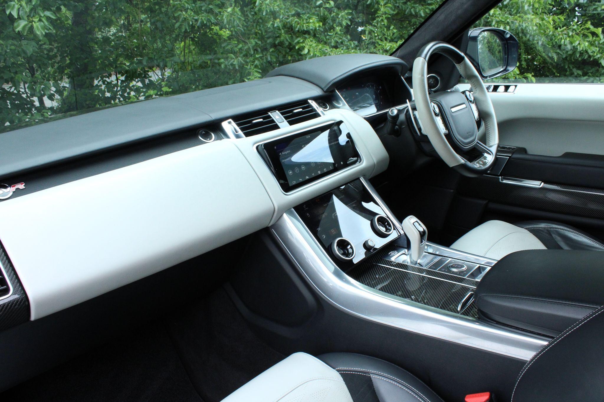 Land Rover Range Rover Sport Image 11