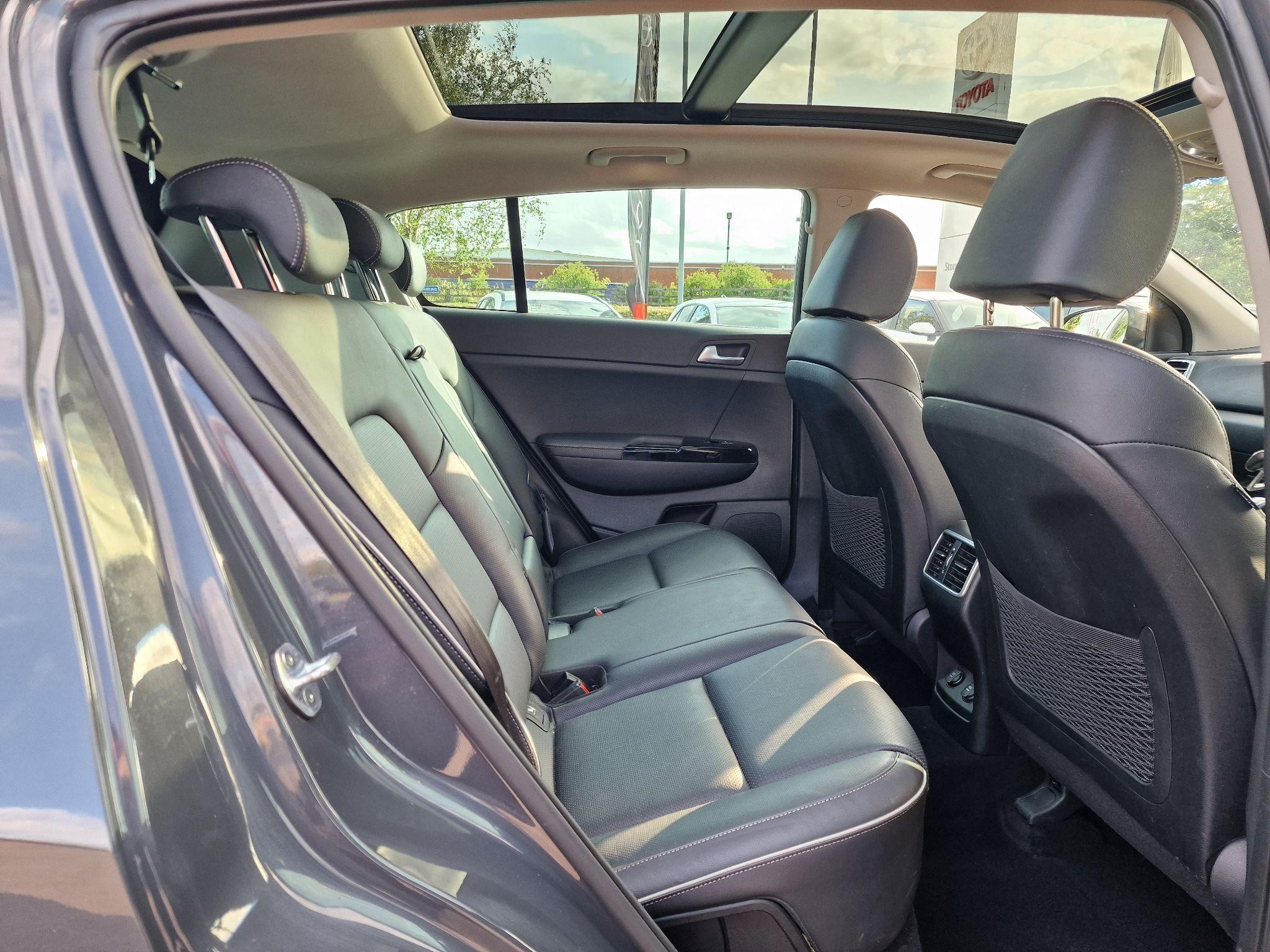 Kia Sportage Image 13