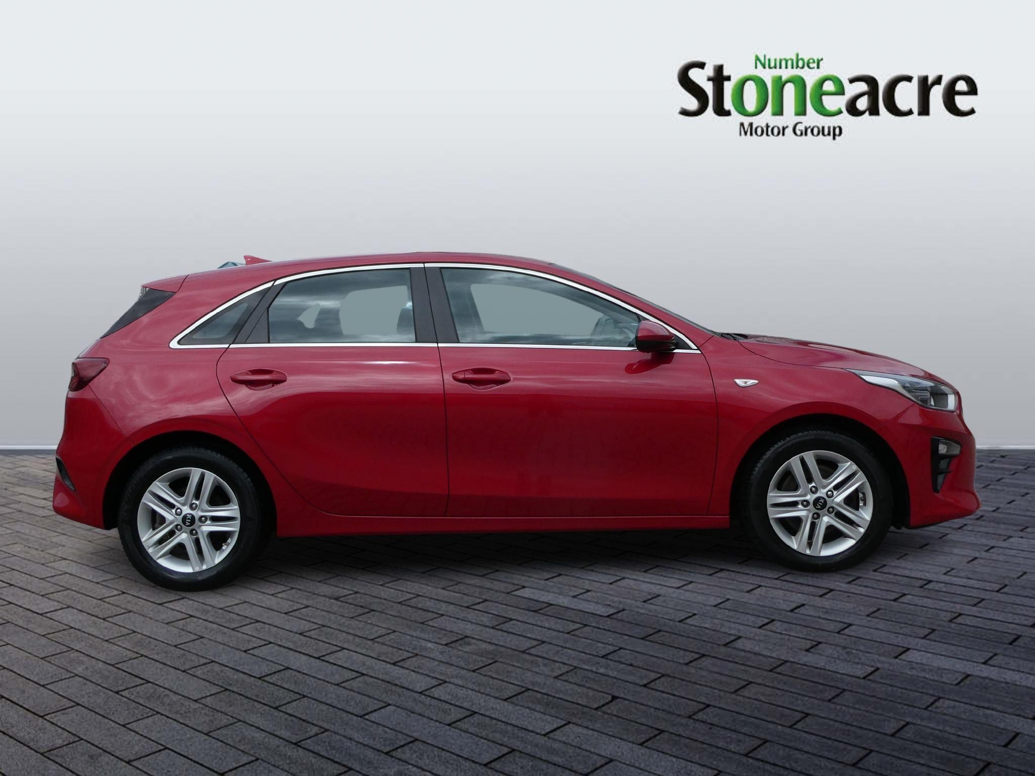Kia Ceed Image 2