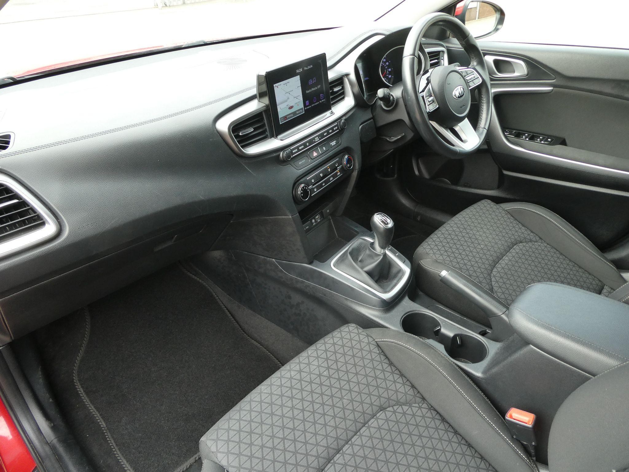 Kia Ceed Image 13