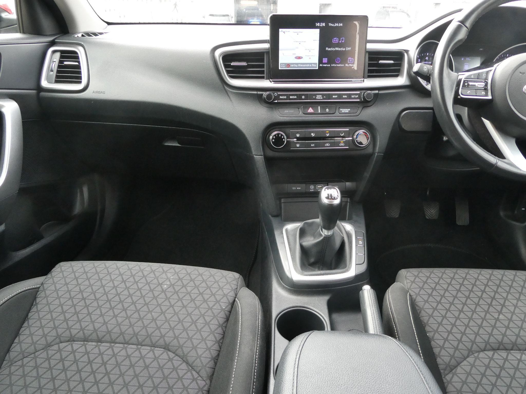 Kia Ceed Image 16