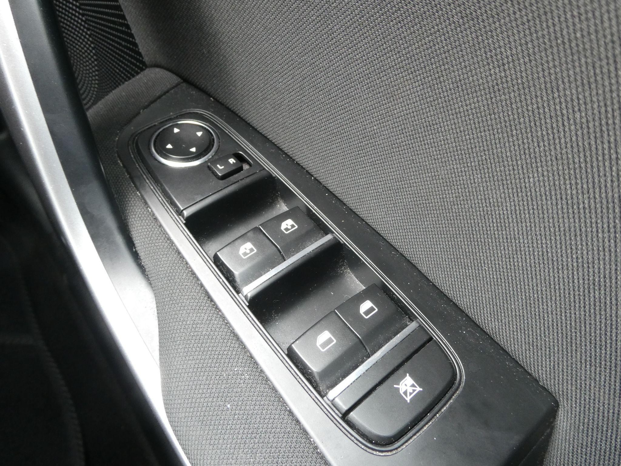 Kia Ceed Image 21