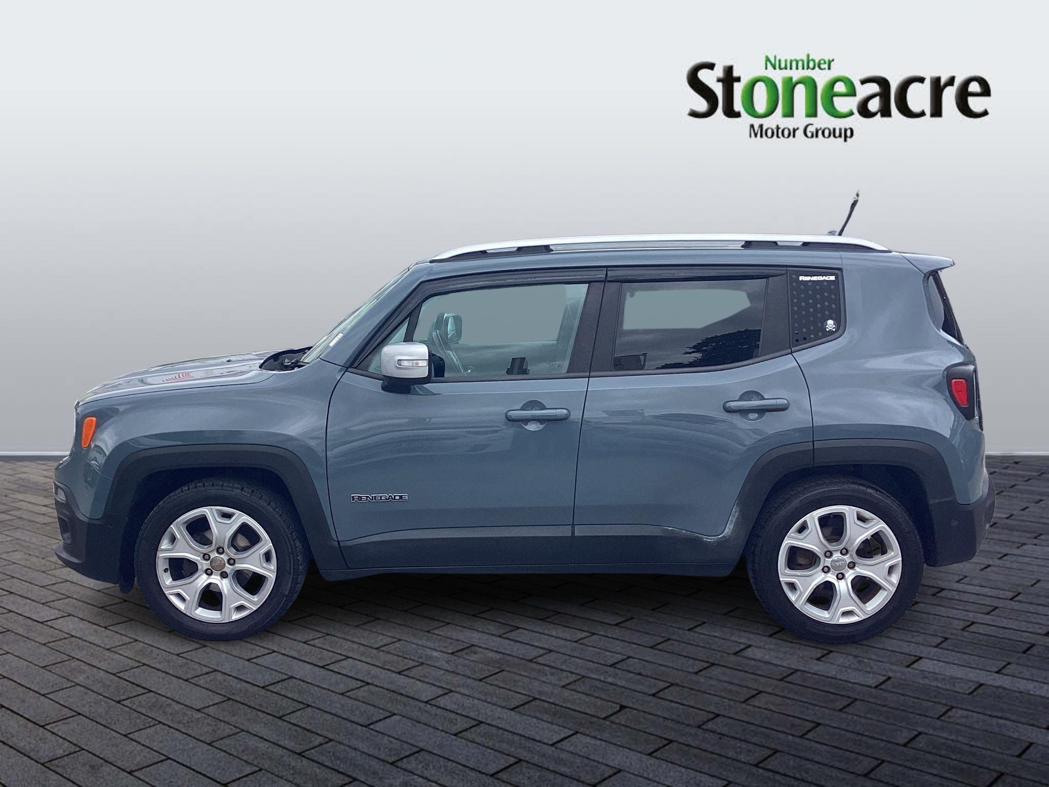 Jeep Renegade Image 8