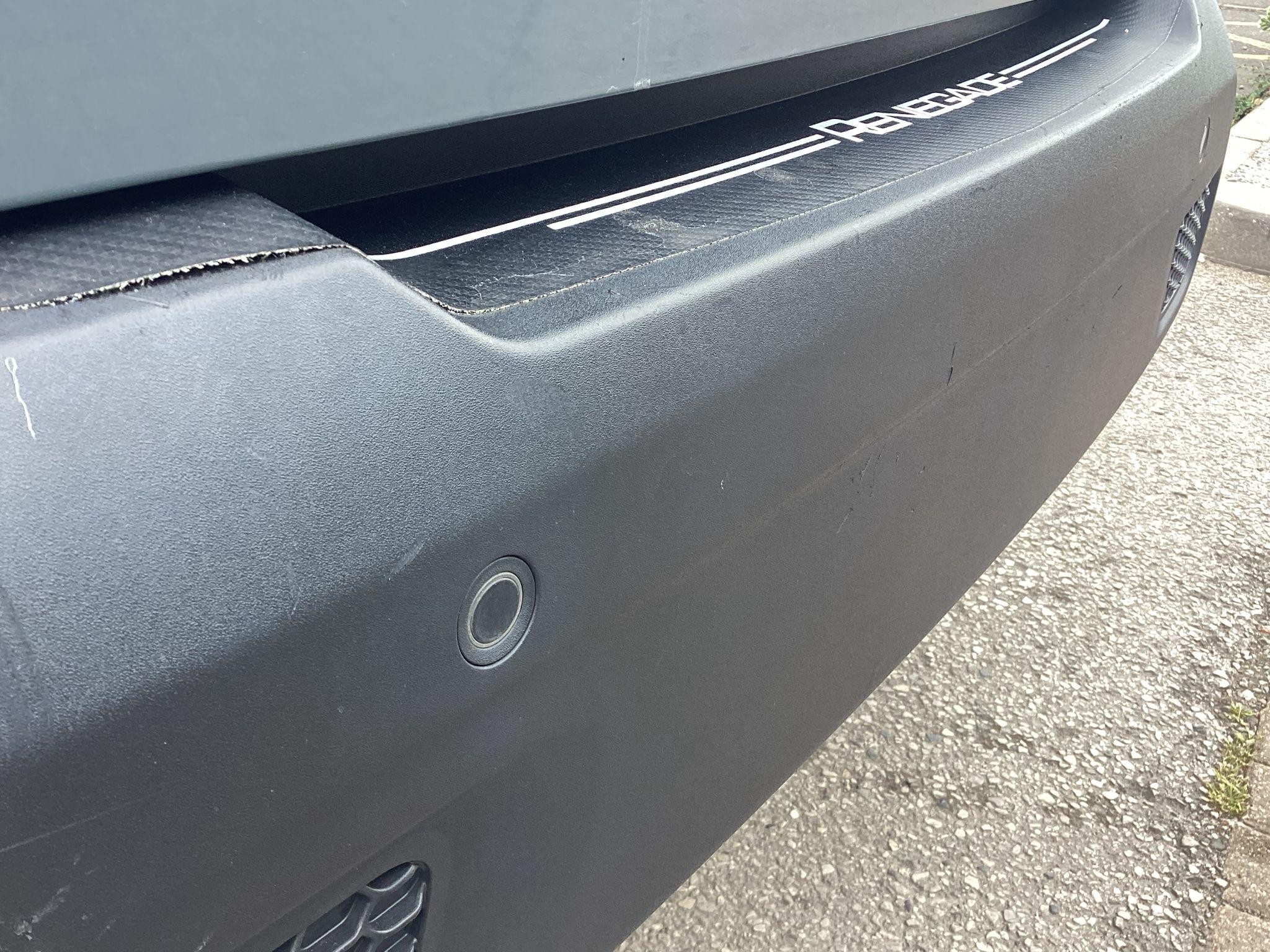 Jeep Renegade Image 12
