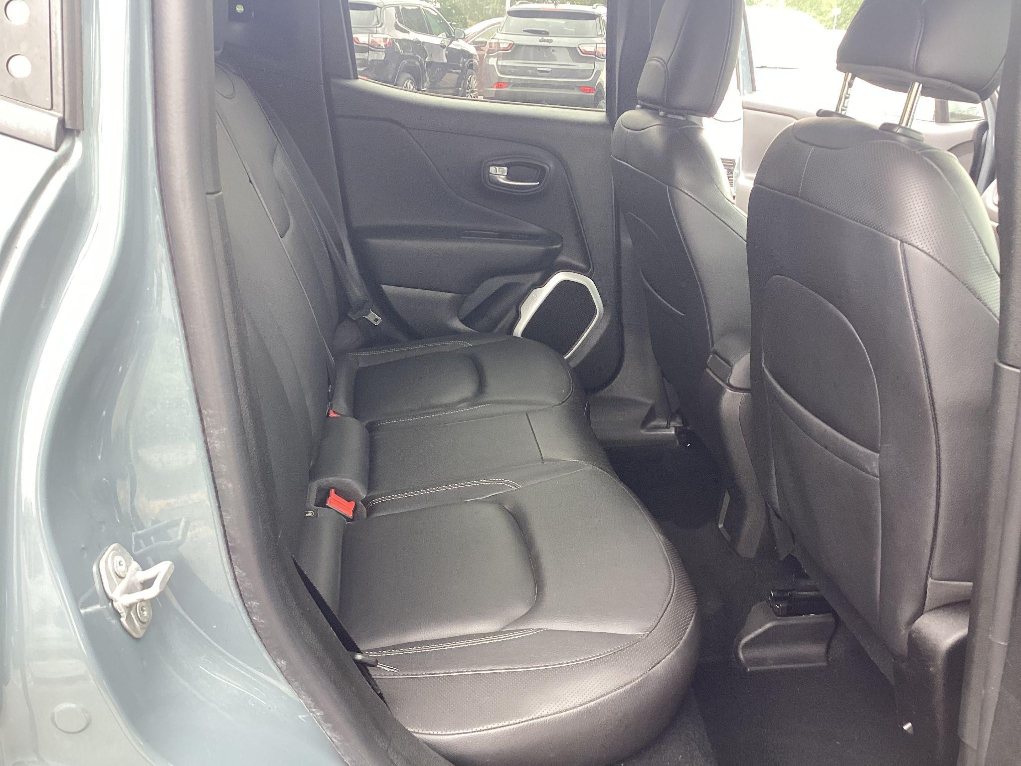 Jeep Renegade Image 15