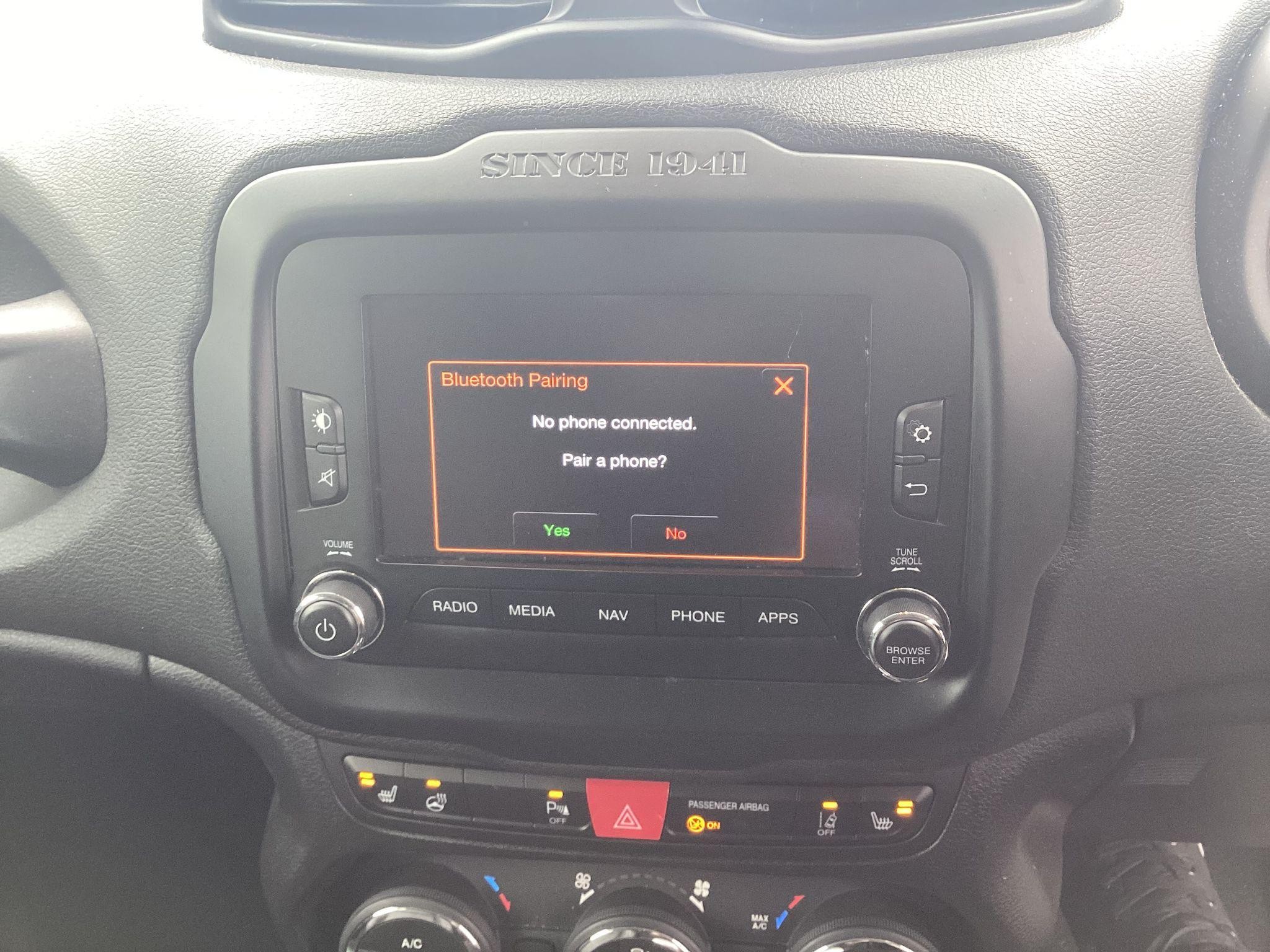 Jeep Renegade Image 25