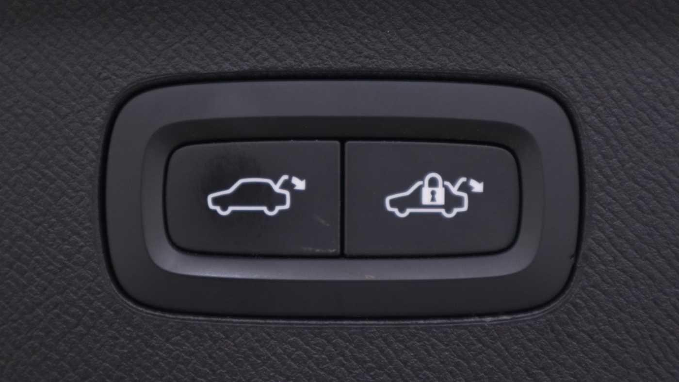 Volvo XC90 Image 17