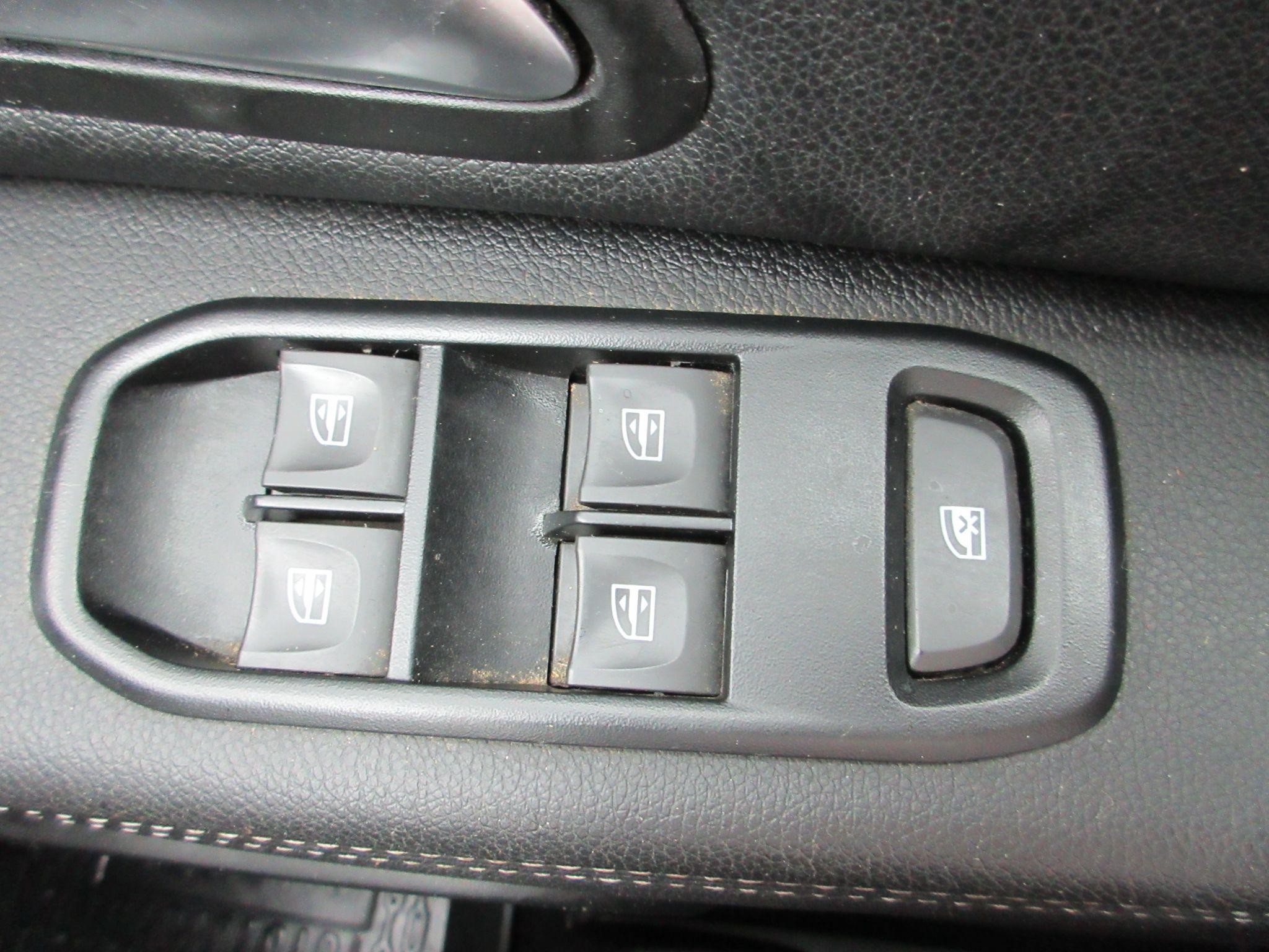 Dacia Duster Image 23