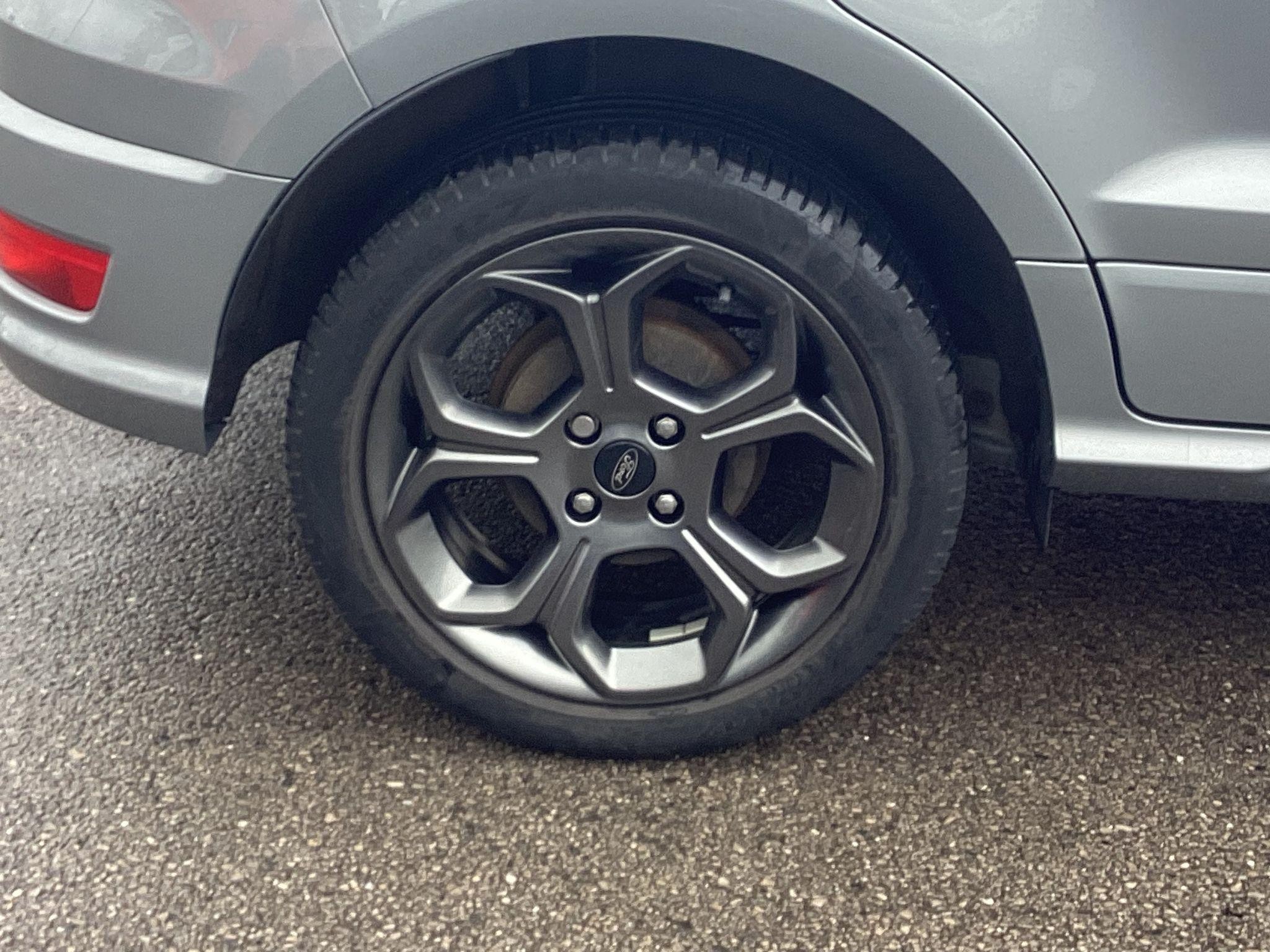 Ford EcoSport Image 9