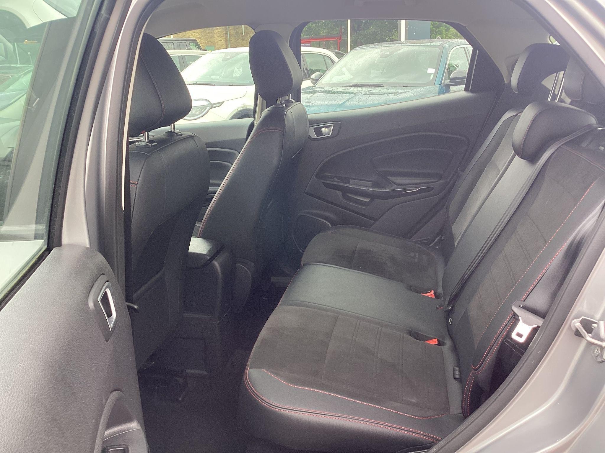 Ford EcoSport Image 13