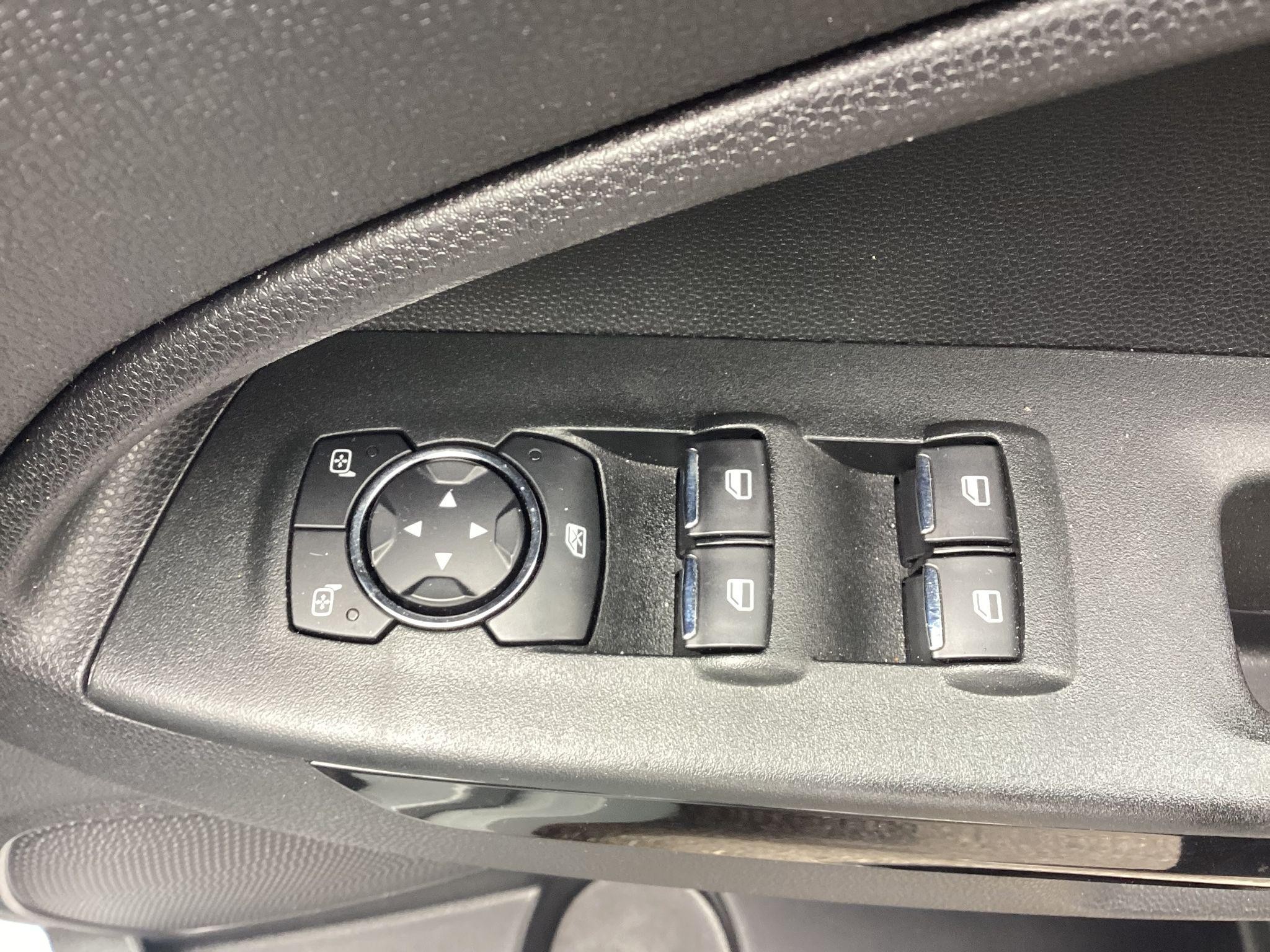 Ford EcoSport Image 17