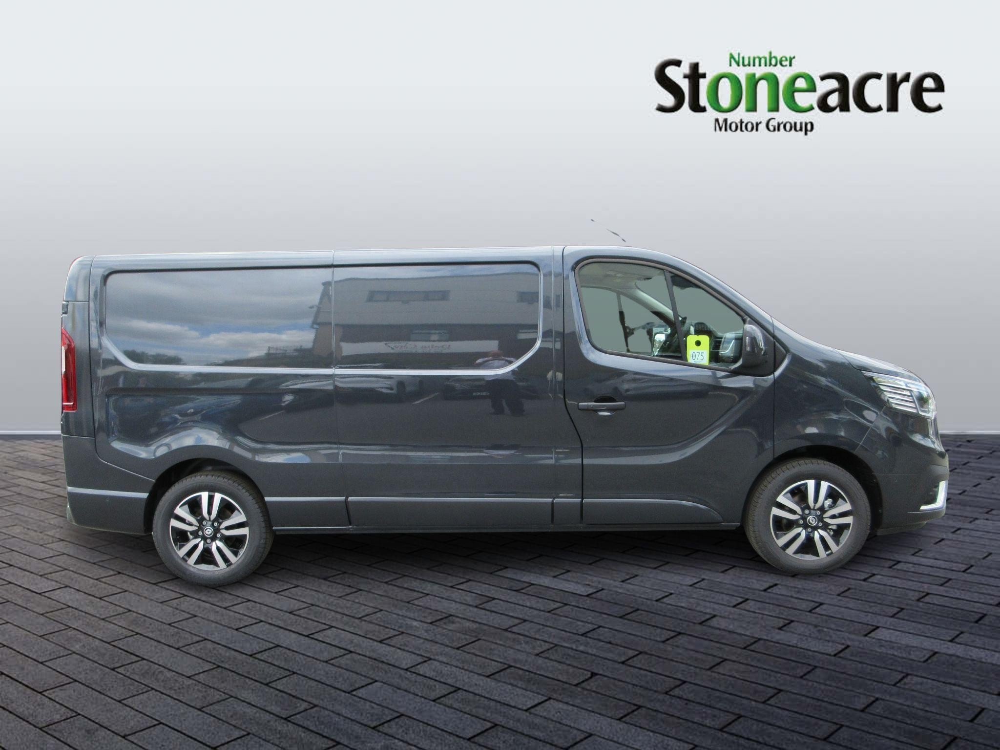 Renault Trafic Image 9