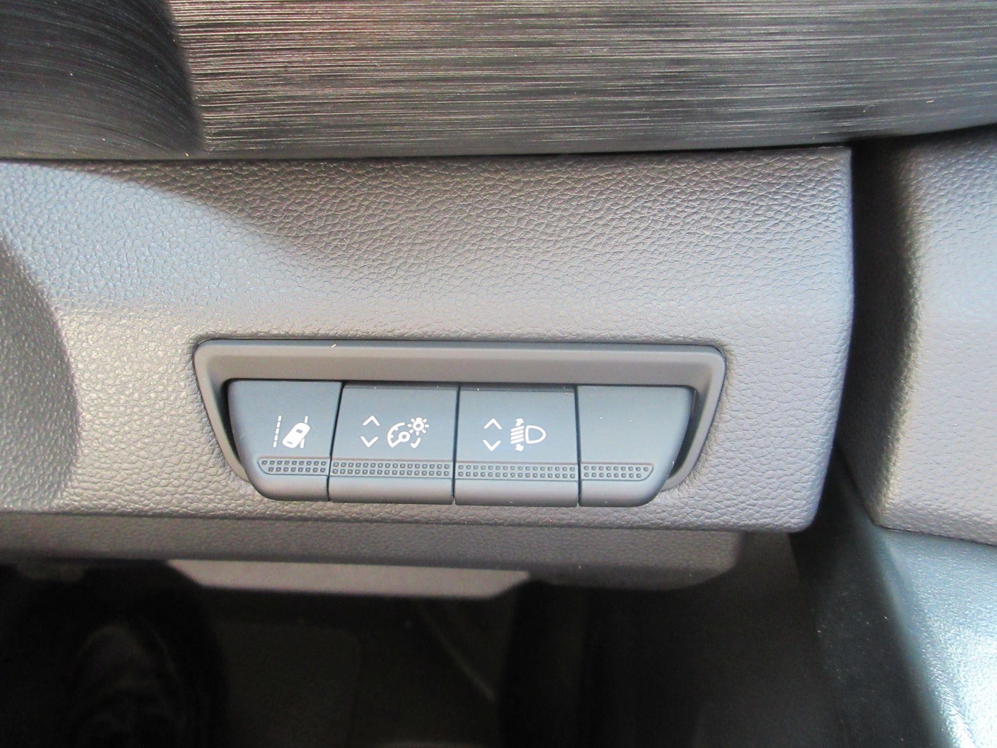 Renault Trafic Image 17