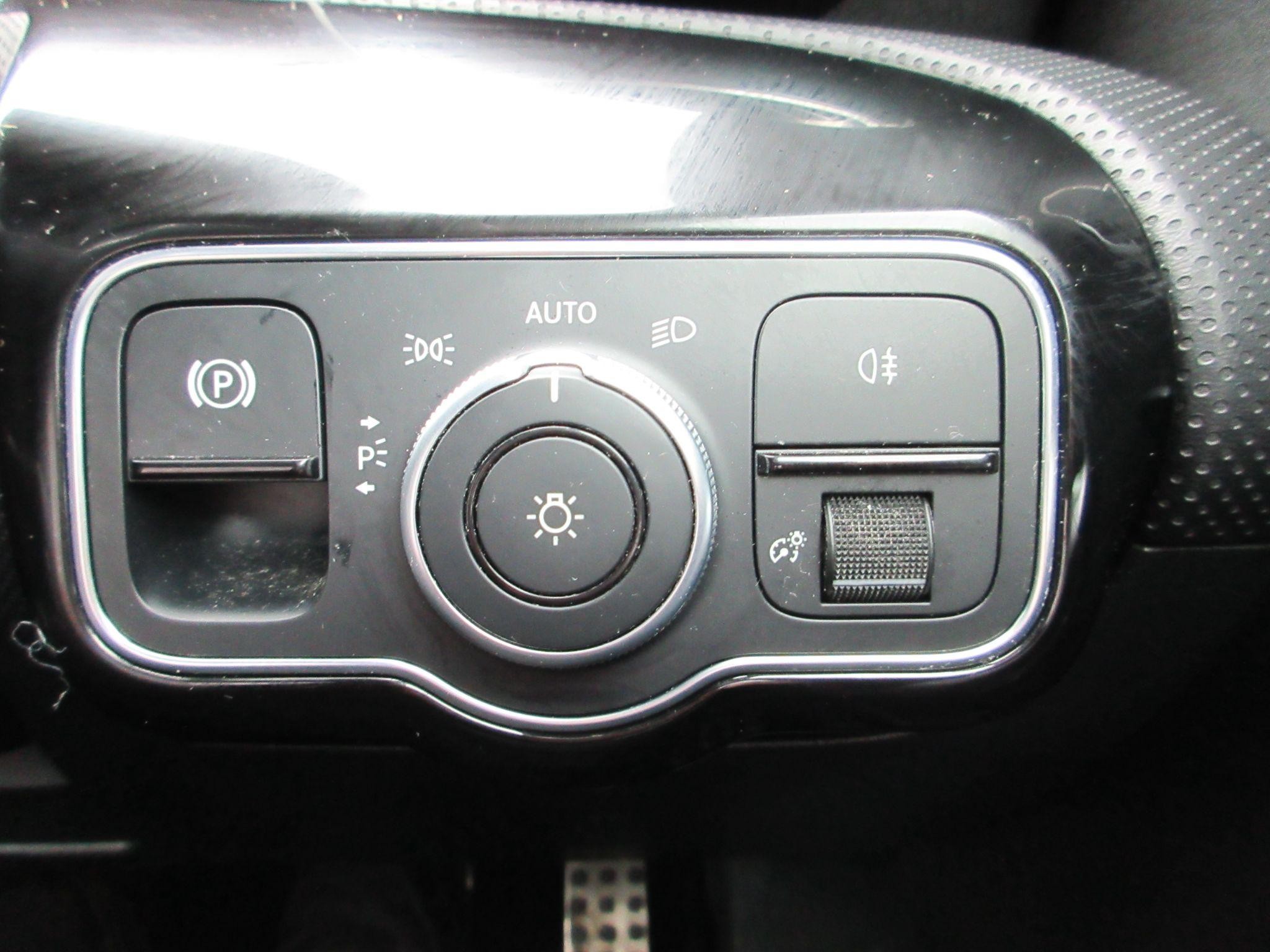 Mercedes-Benz A-Class Image 19