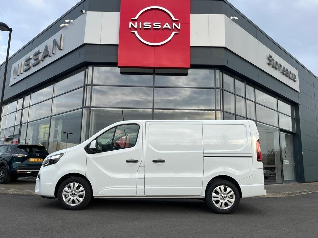 Nissan Primastar Image 6