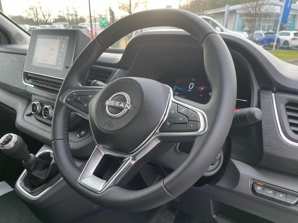 Nissan Primastar Image 23