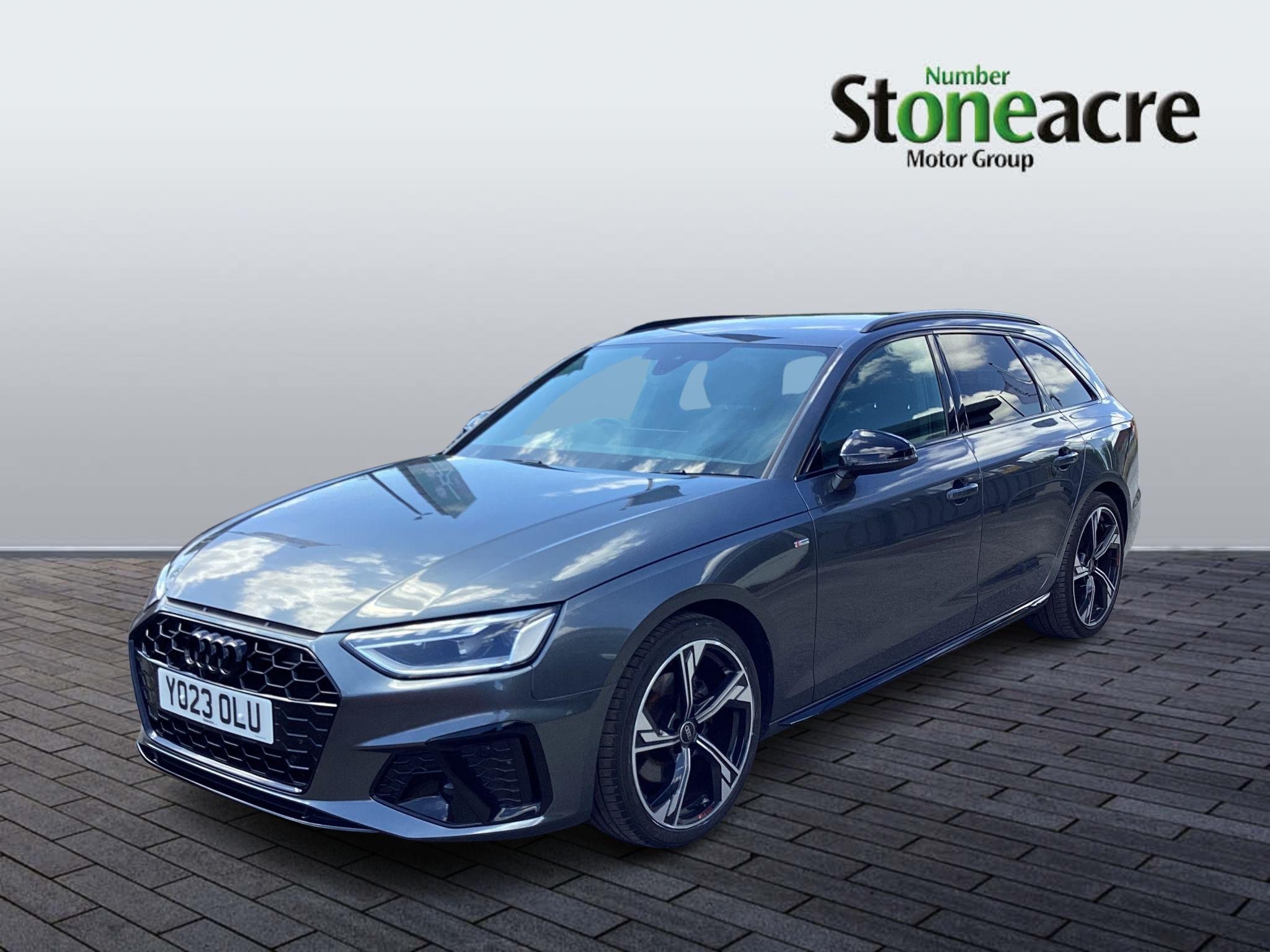 Audi A4 Avant Image 6