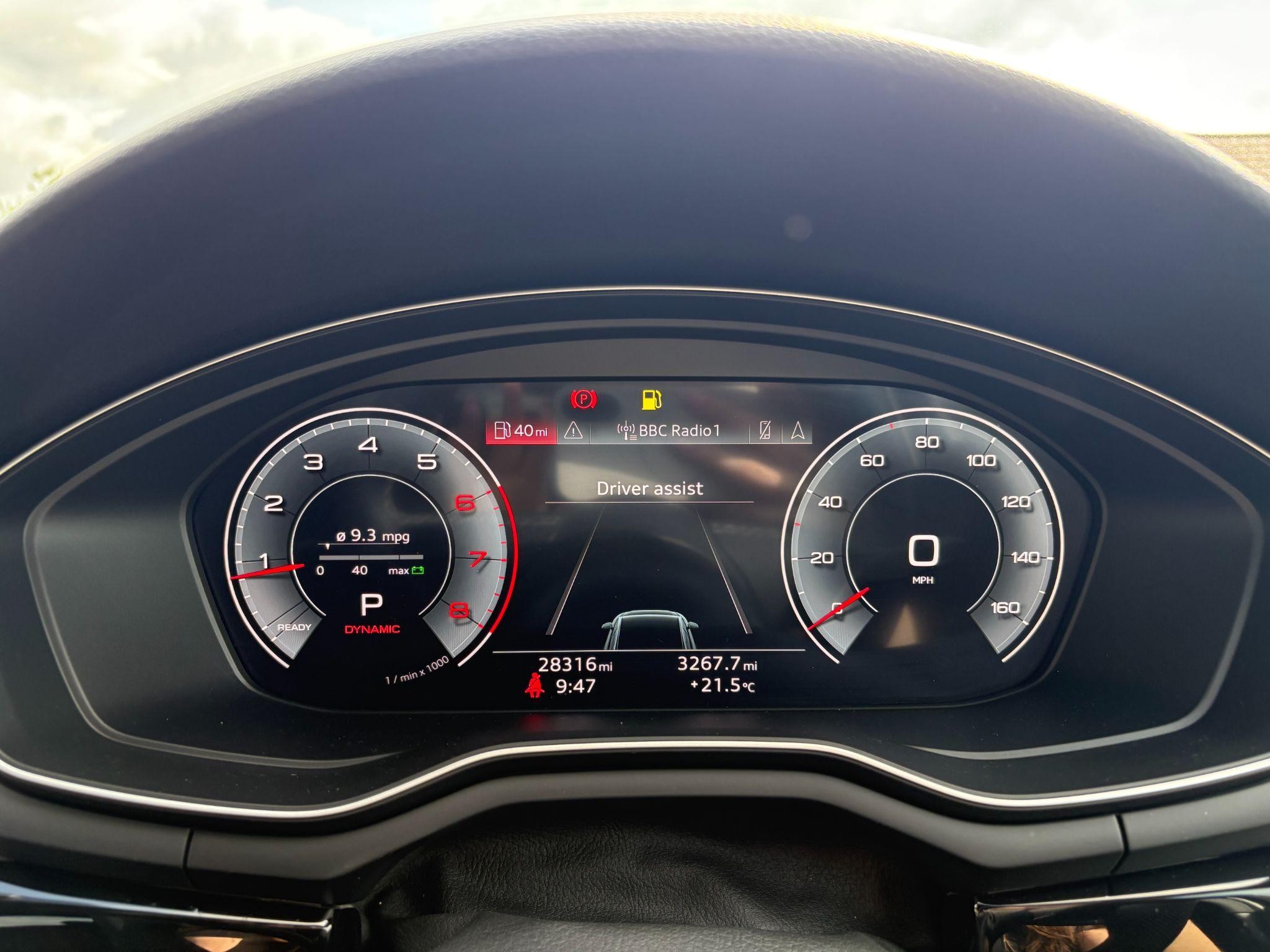 Audi A4 Avant Image 8