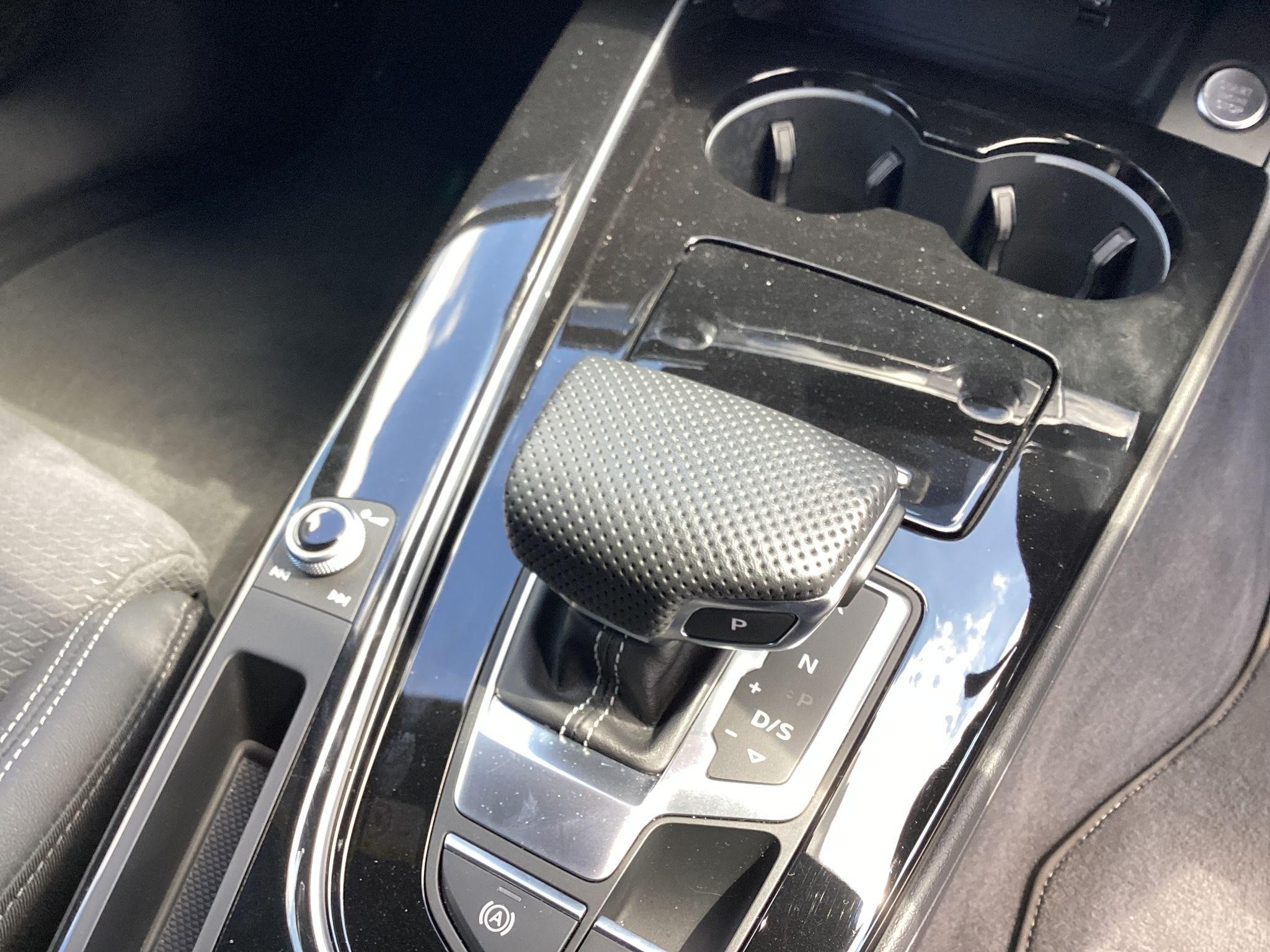 Audi A4 Avant Image 25