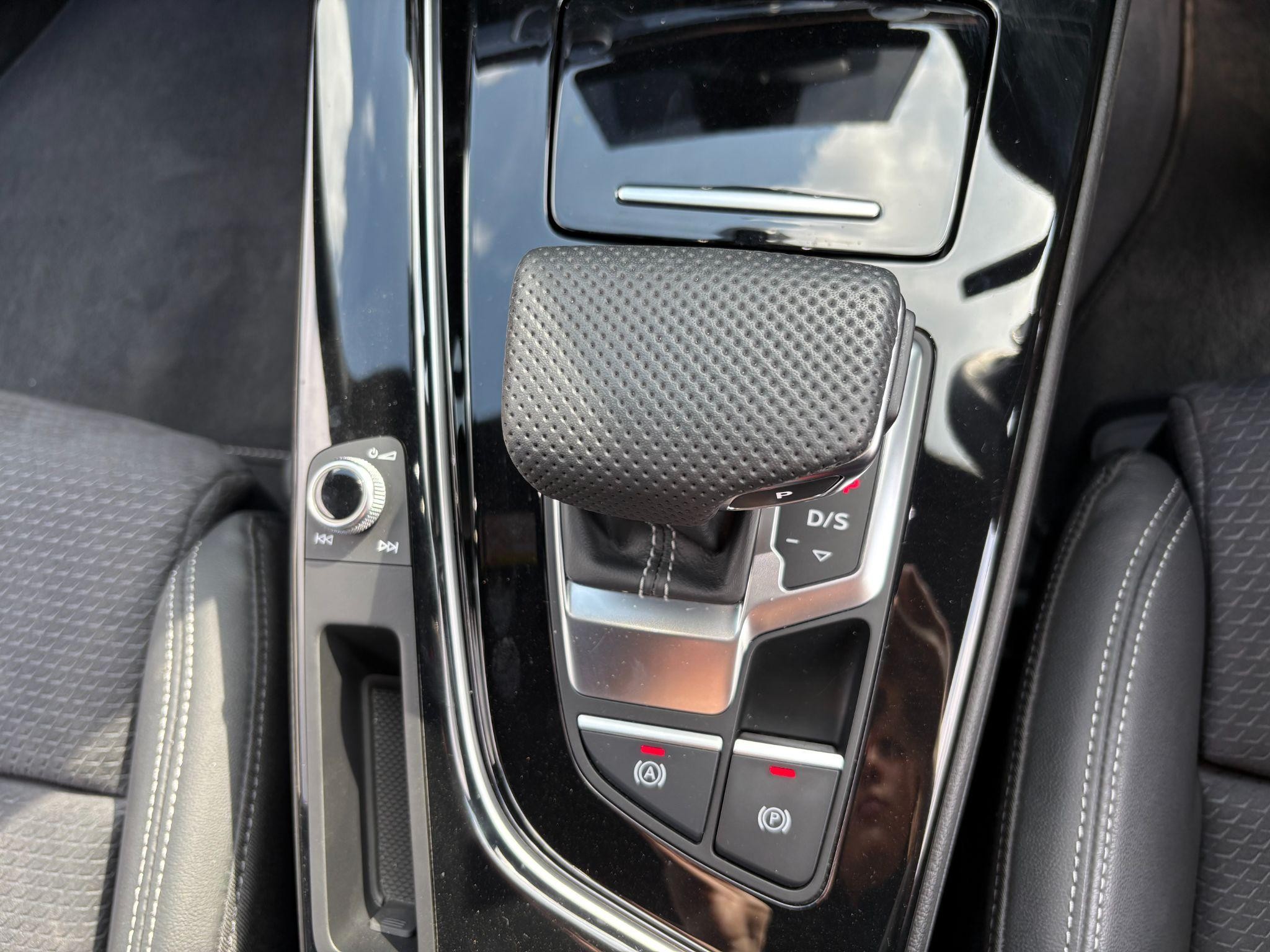 Audi A4 Avant Image 42
