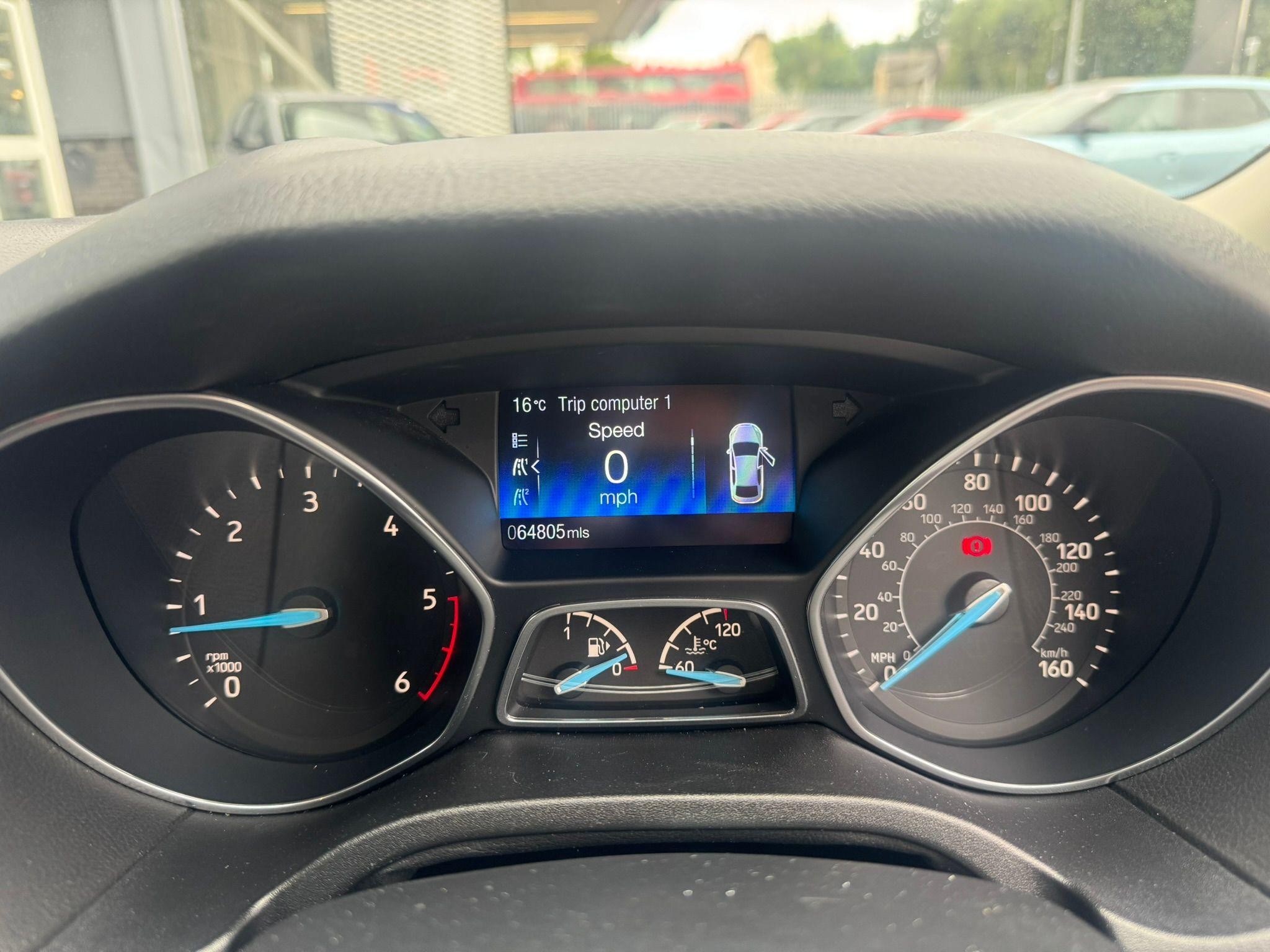 Ford Focus Image 16