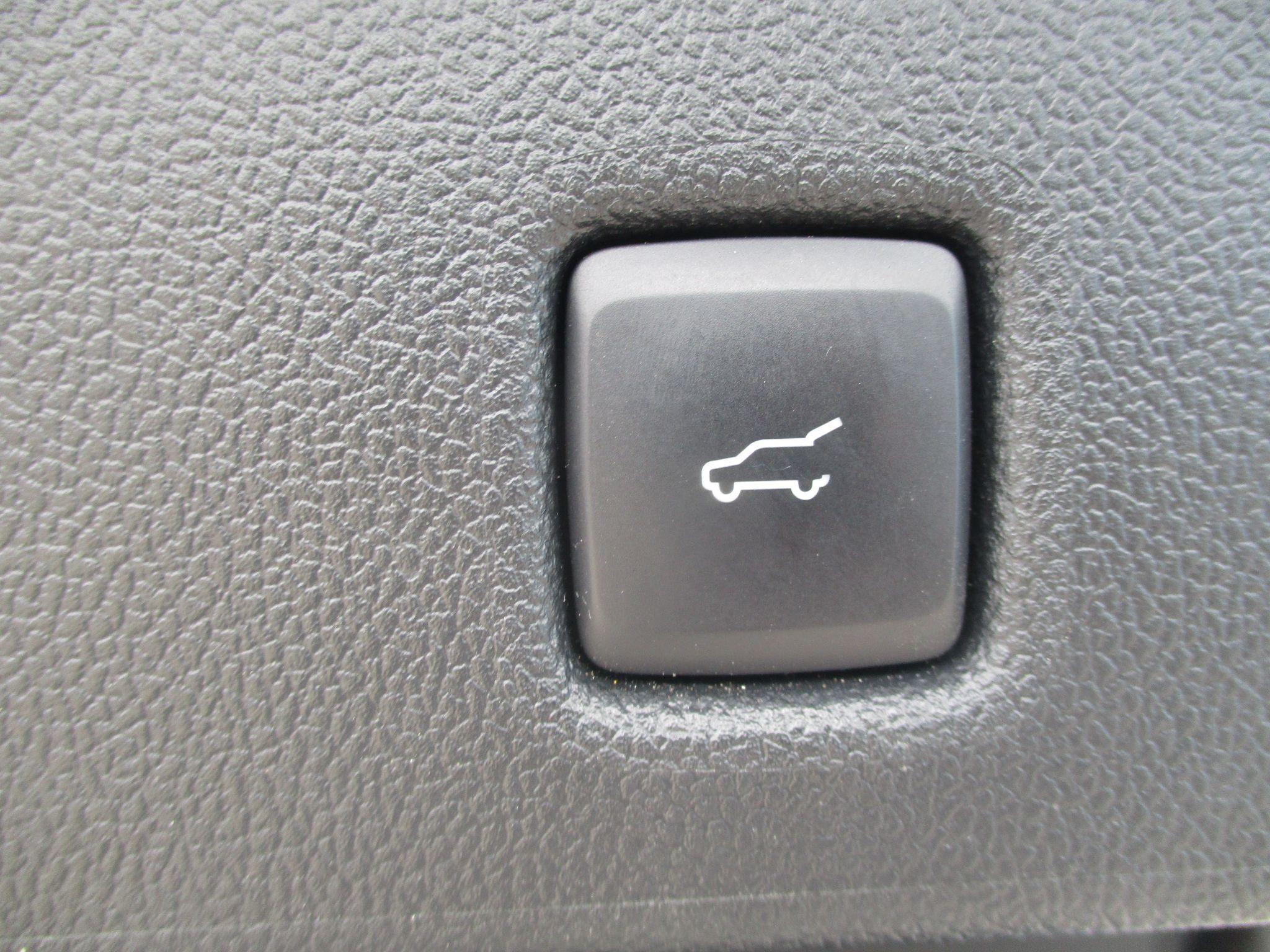 Ford Kuga Image 21