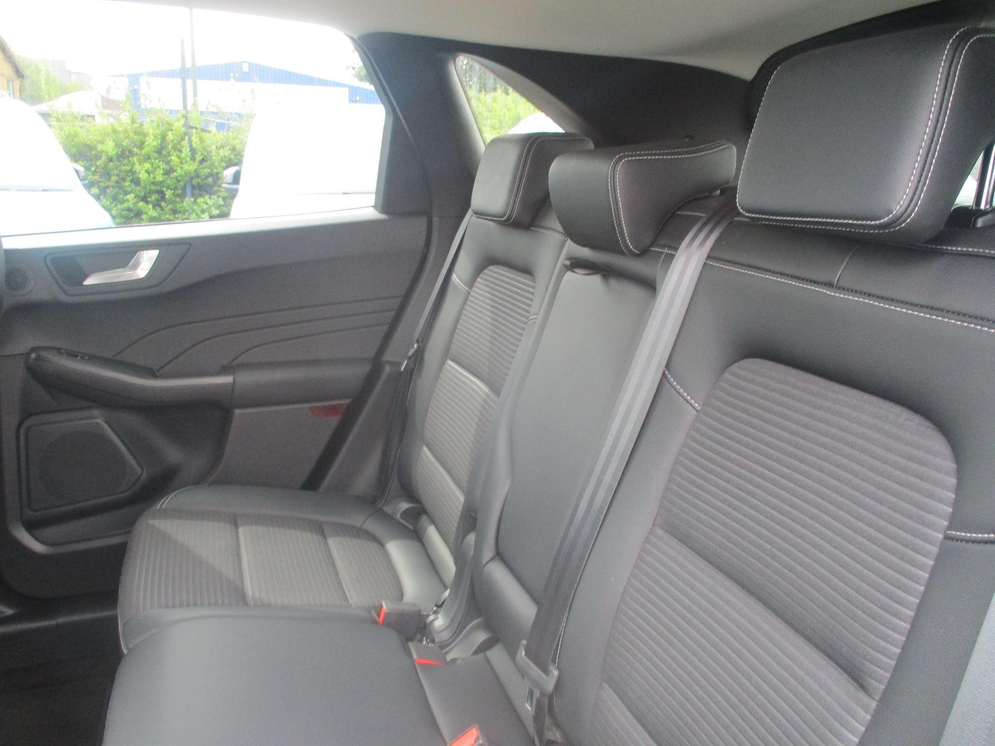 Ford Kuga Image 22