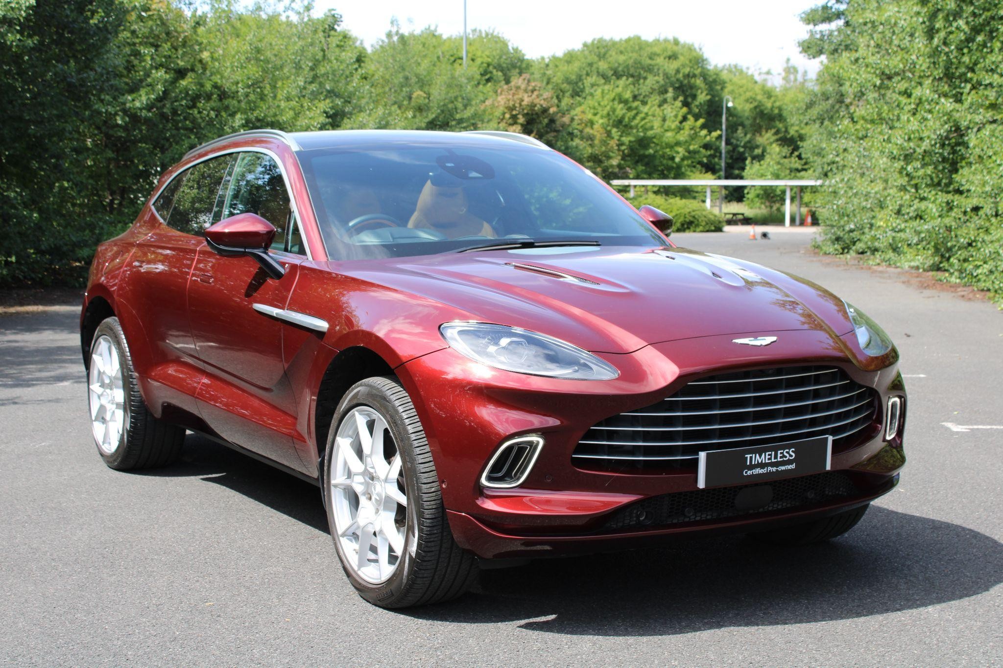 Aston Martin DBX Image 1
