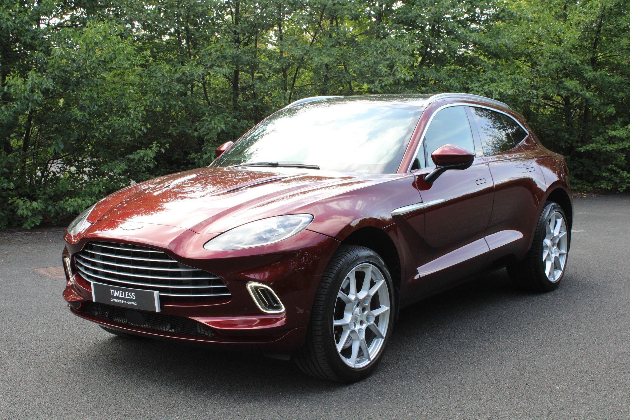 Aston Martin DBX Image 4