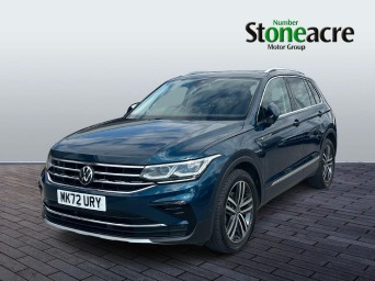 Volkswagen Tiguan 2.0 TDI Elegance DSG Euro 6 (s/s) 5dr MK72URY Image 3